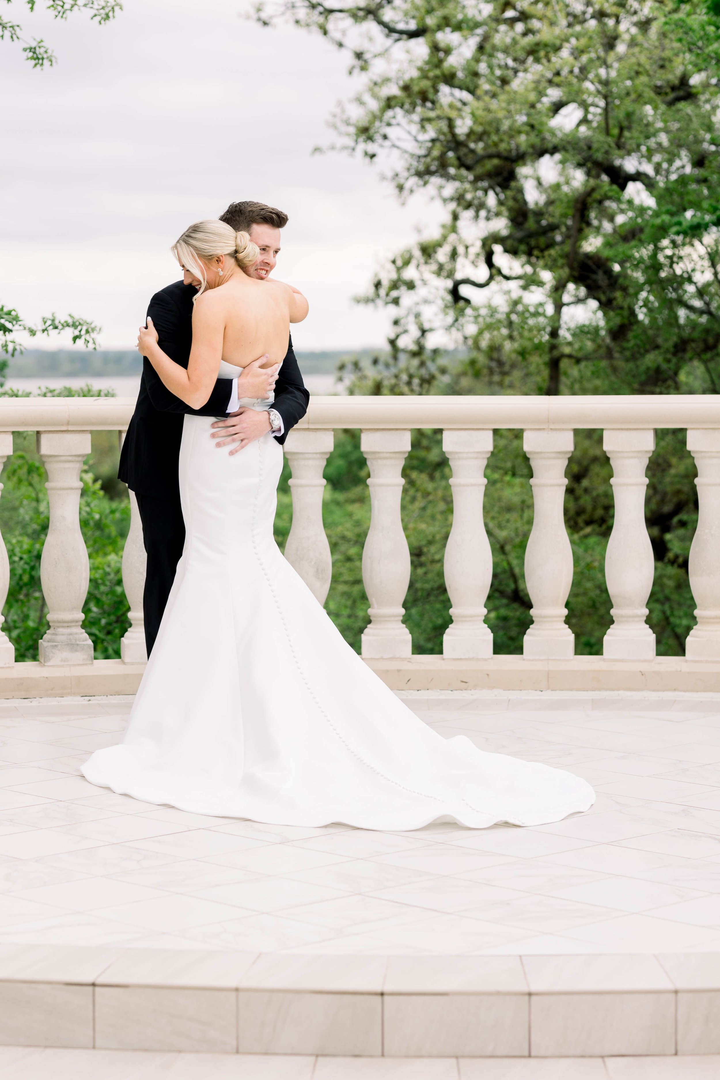 Christian and Courtney_First Looks-60.jpg