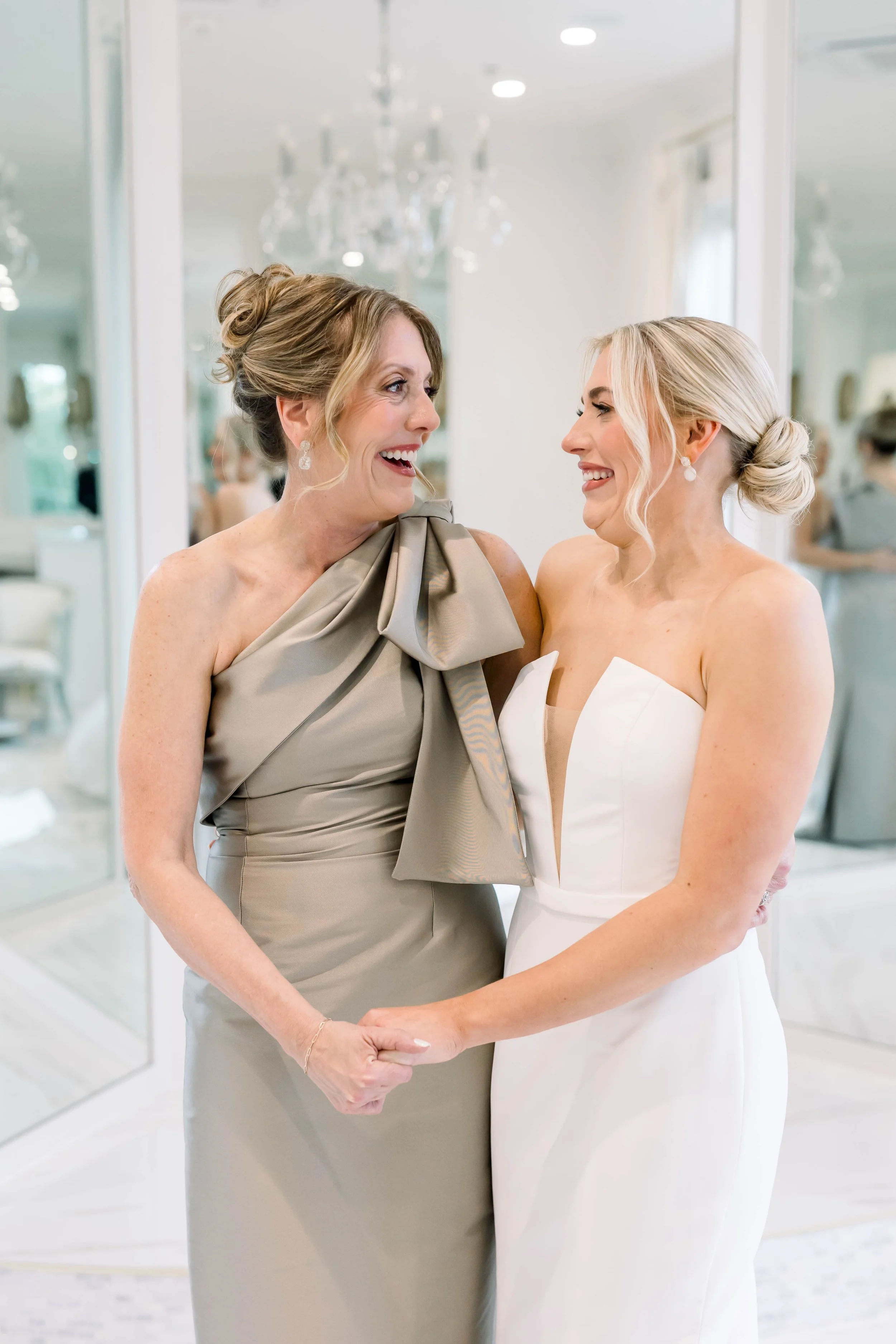 Christian and Courtney_Getting Ready-59.jpg