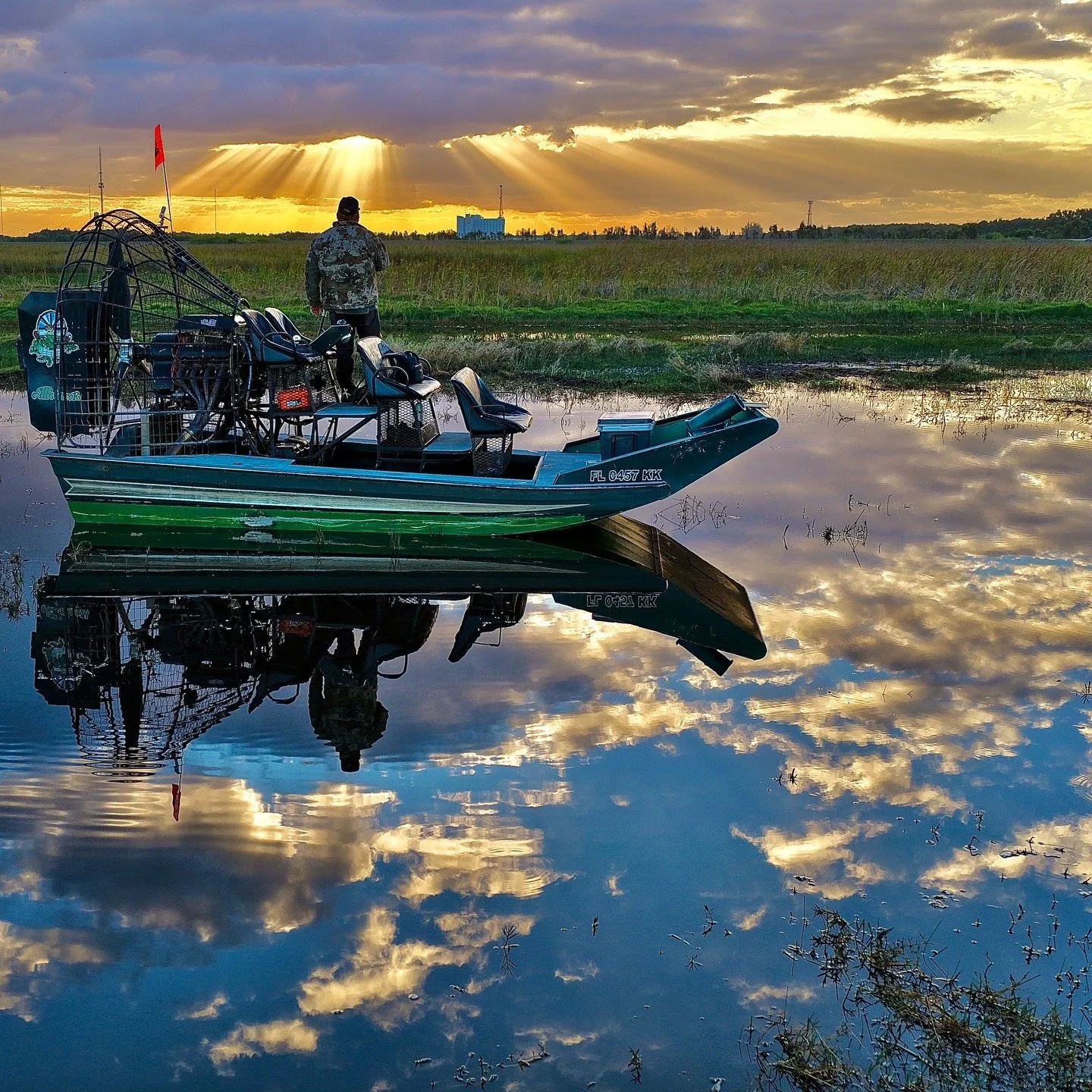 Best Time for an Everglades Airboat Tour: Season, Weather and Wildlife