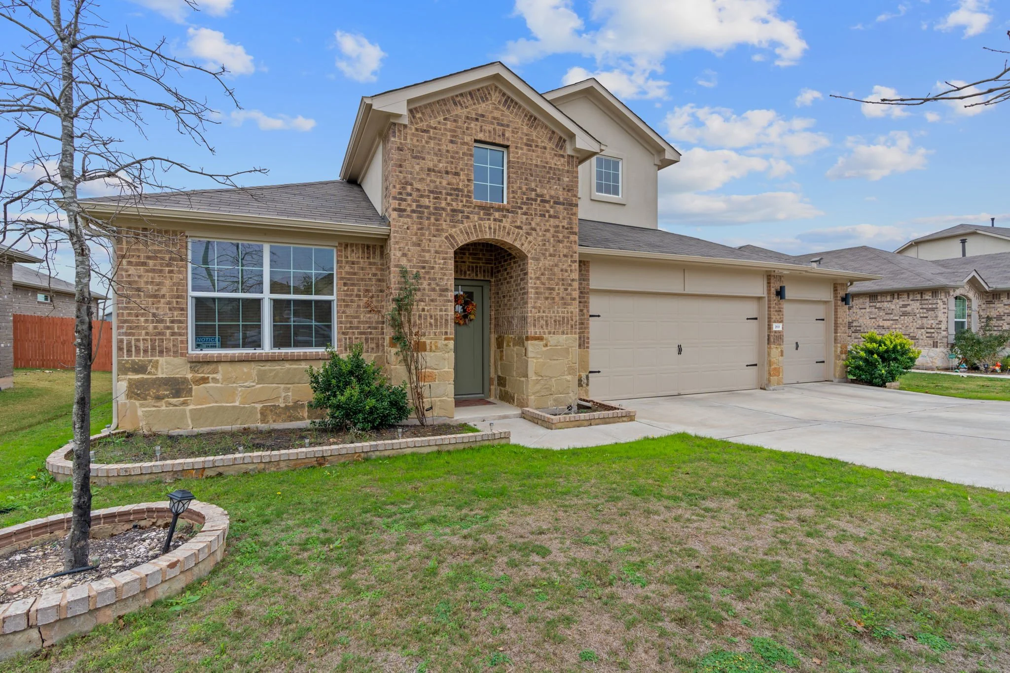 169 Struss Dr