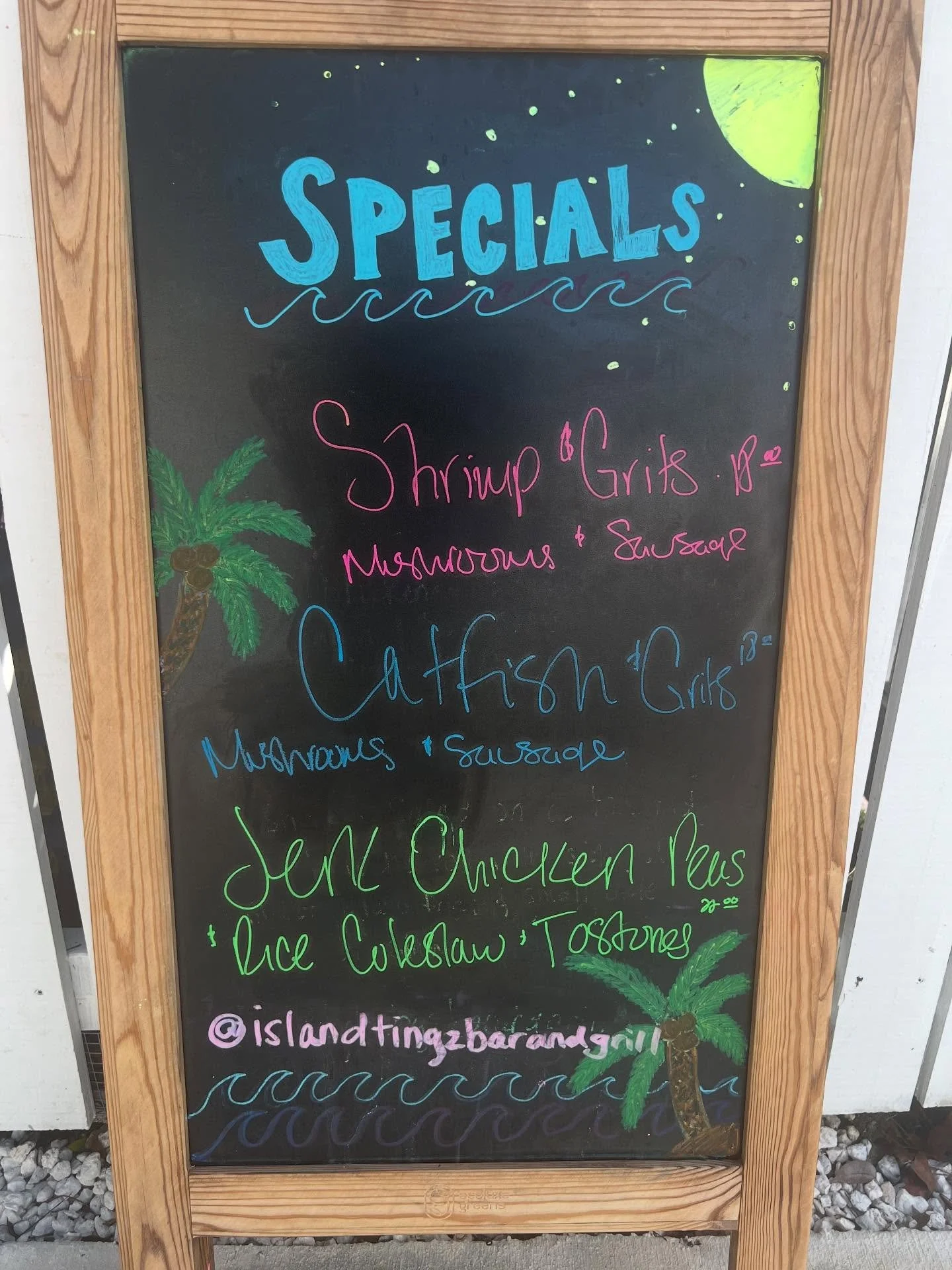 Last day for this weekends specials!! 

Open today until 3pm!! 

#islandtingzbarandgrill 🏝️☀️😎