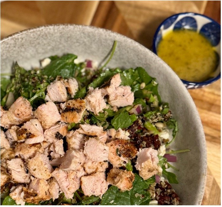 SUPERFOOD SALAD WITH CITRUS VINAIGRETTE