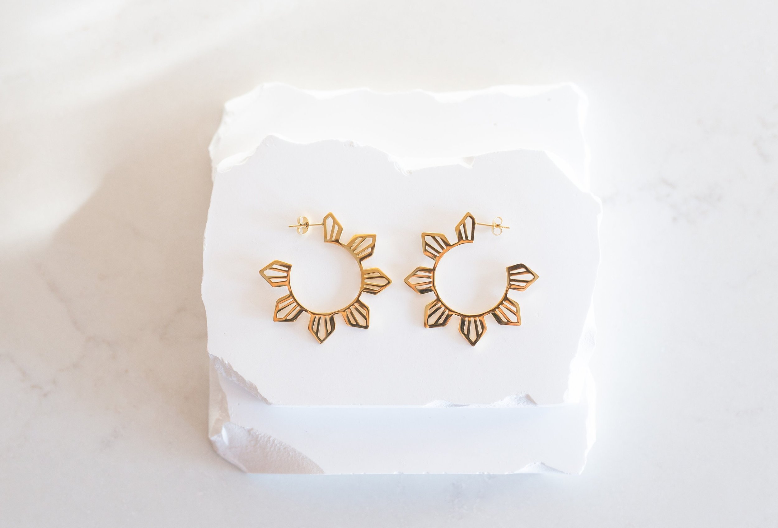https://i.etsystatic.com/26561053/r/il/3b7a7d/5913182846/il_fullxfull.5913182846_miyh.jpg