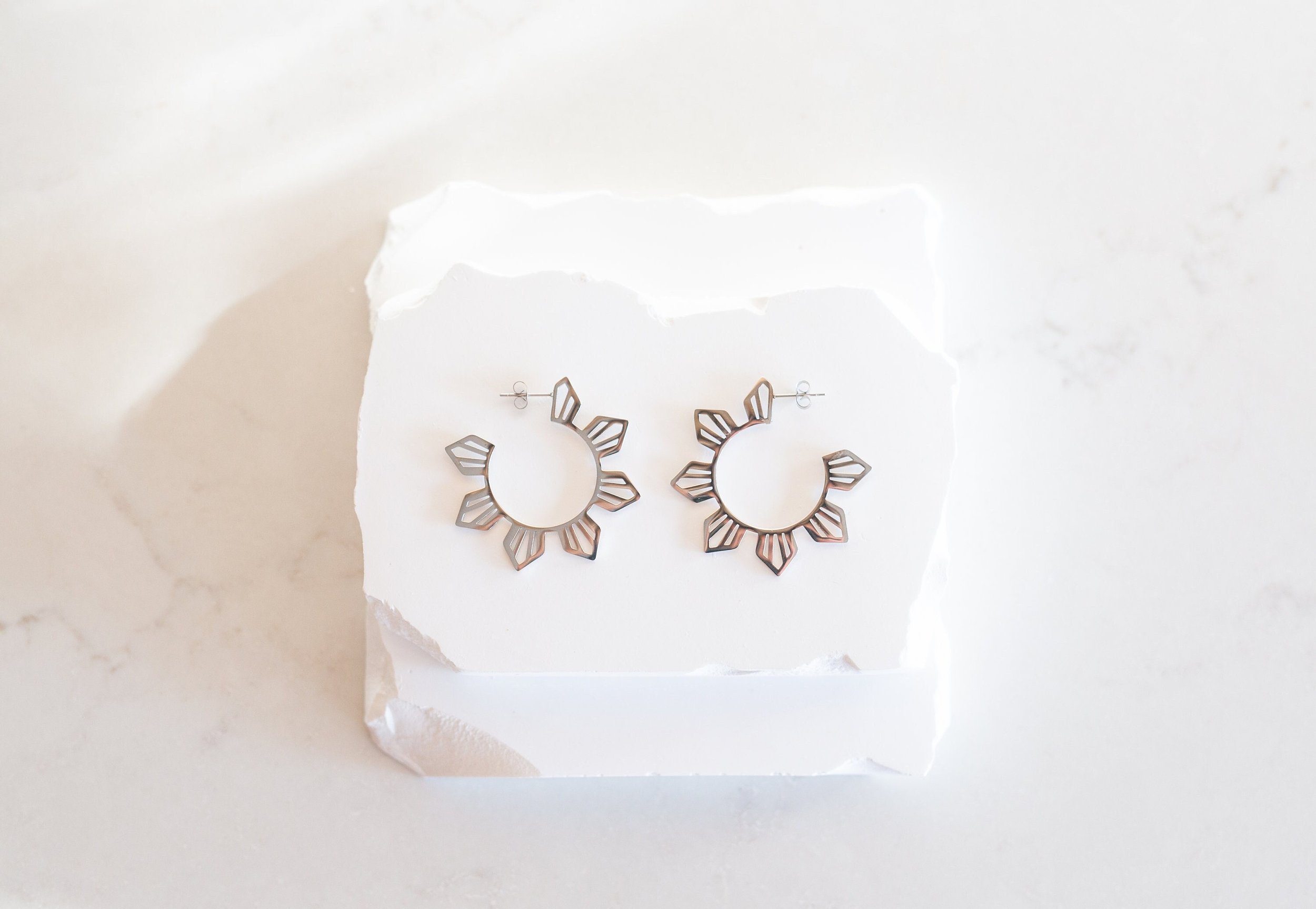 https://i.etsystatic.com/26561053/r/il/5a2376/5845610481/il_fullxfull.5845610481_4mfo.jpg