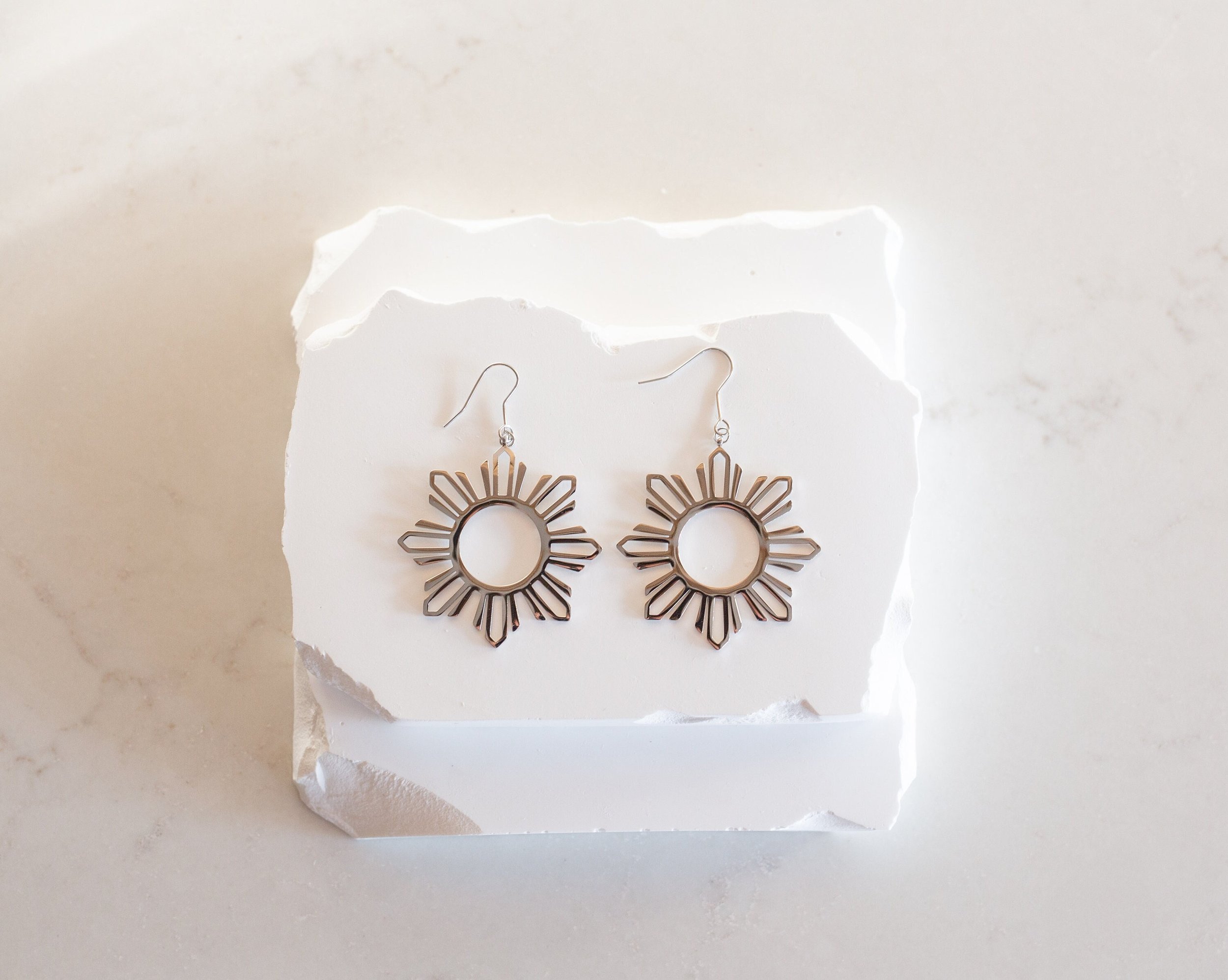 https://i.etsystatic.com/26561053/r/il/4429d1/5845599589/il_fullxfull.5845599589_sobt.jpg