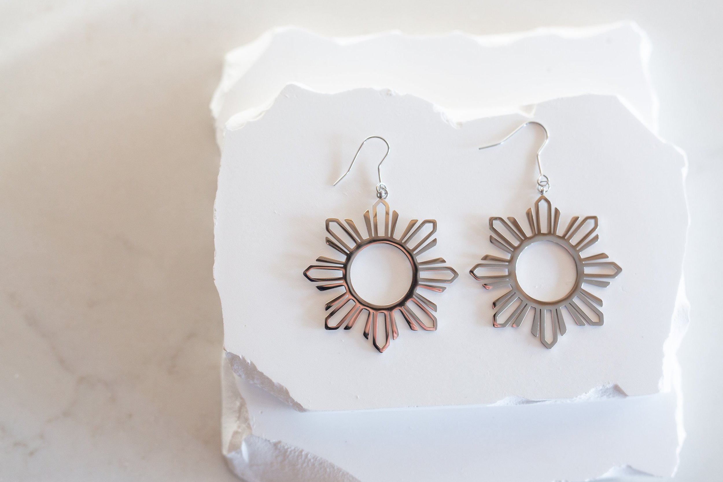 https://i.etsystatic.com/26561053/r/il/88a313/5797514504/il_fullxfull.5797514504_f5e1.jpg