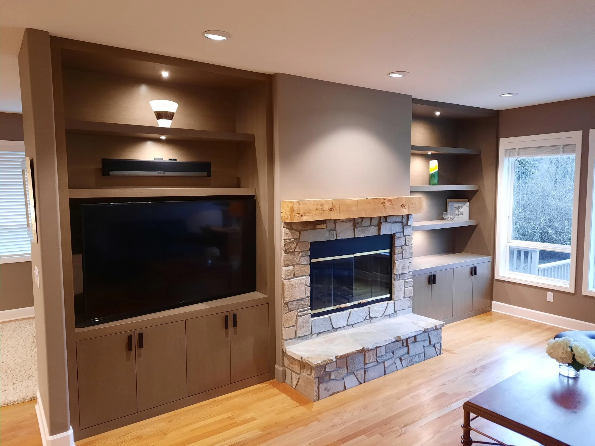 Vancouver - fireplace 1.jpg