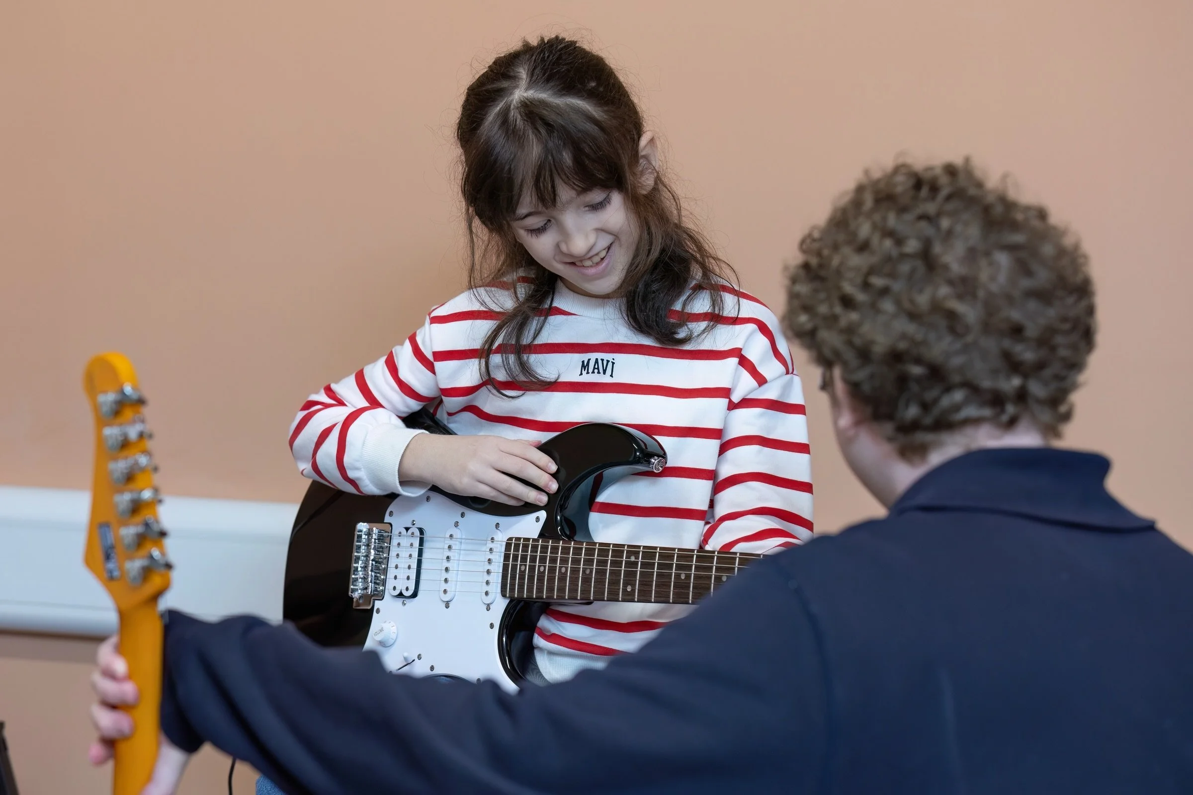 Acoustic Guitar ⚡️Electric Guitar ⚡️ Ukulele

Fancy giving it a go? Lessons available for children 4yrs + and Adults! 🤘 

Book your taster class today! Email lessons@ymscroydon.com

#croydon #london #guitar #music #yamaha