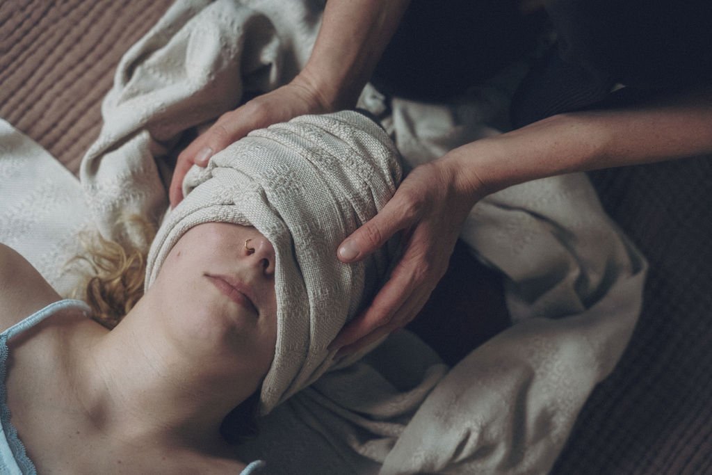 Closing the bones sluitingsritueel met rebozo