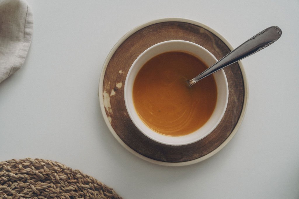 Voedende postpartum maaltijden als onderdeel van zorg na de geboorte