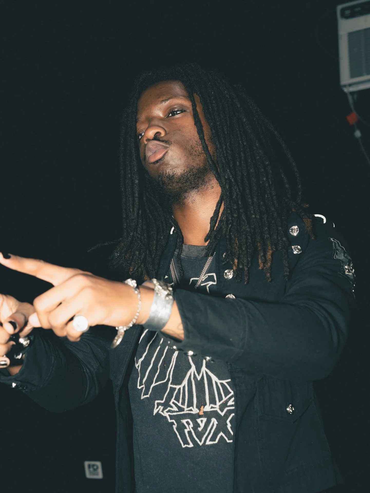 LINNBTS_BR012.jpg