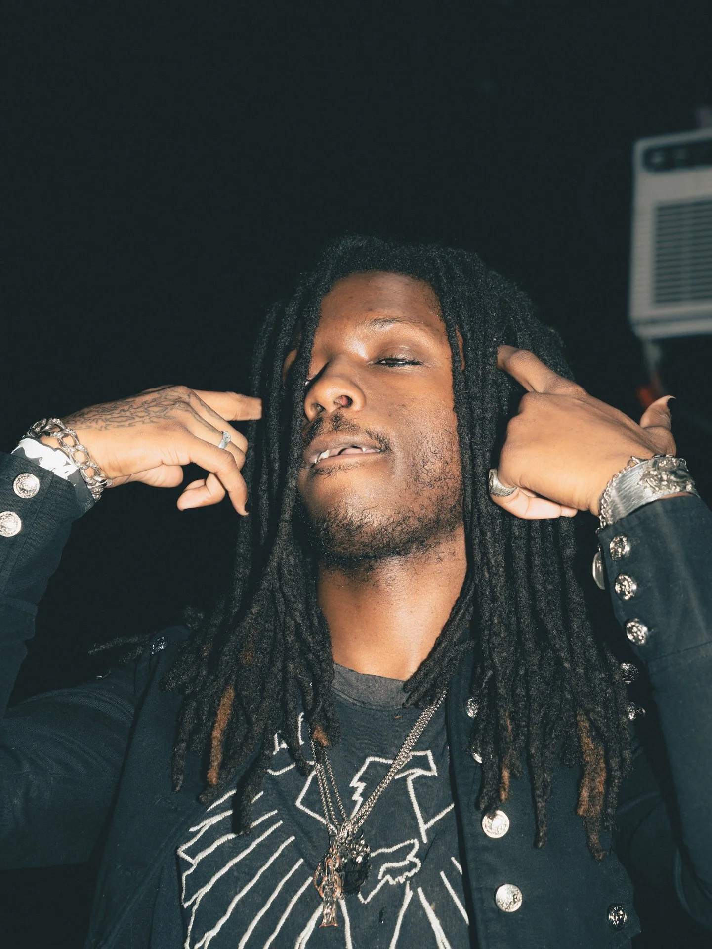 LINNBTS_BR013.jpg