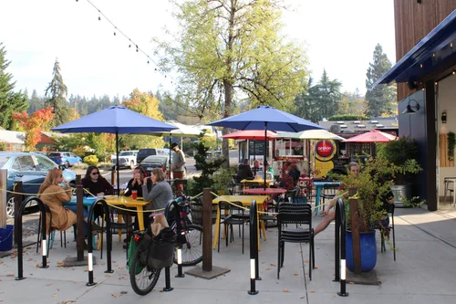 The Garden on Friendly, food court in Friendly, Eugene, photo 4 of 6