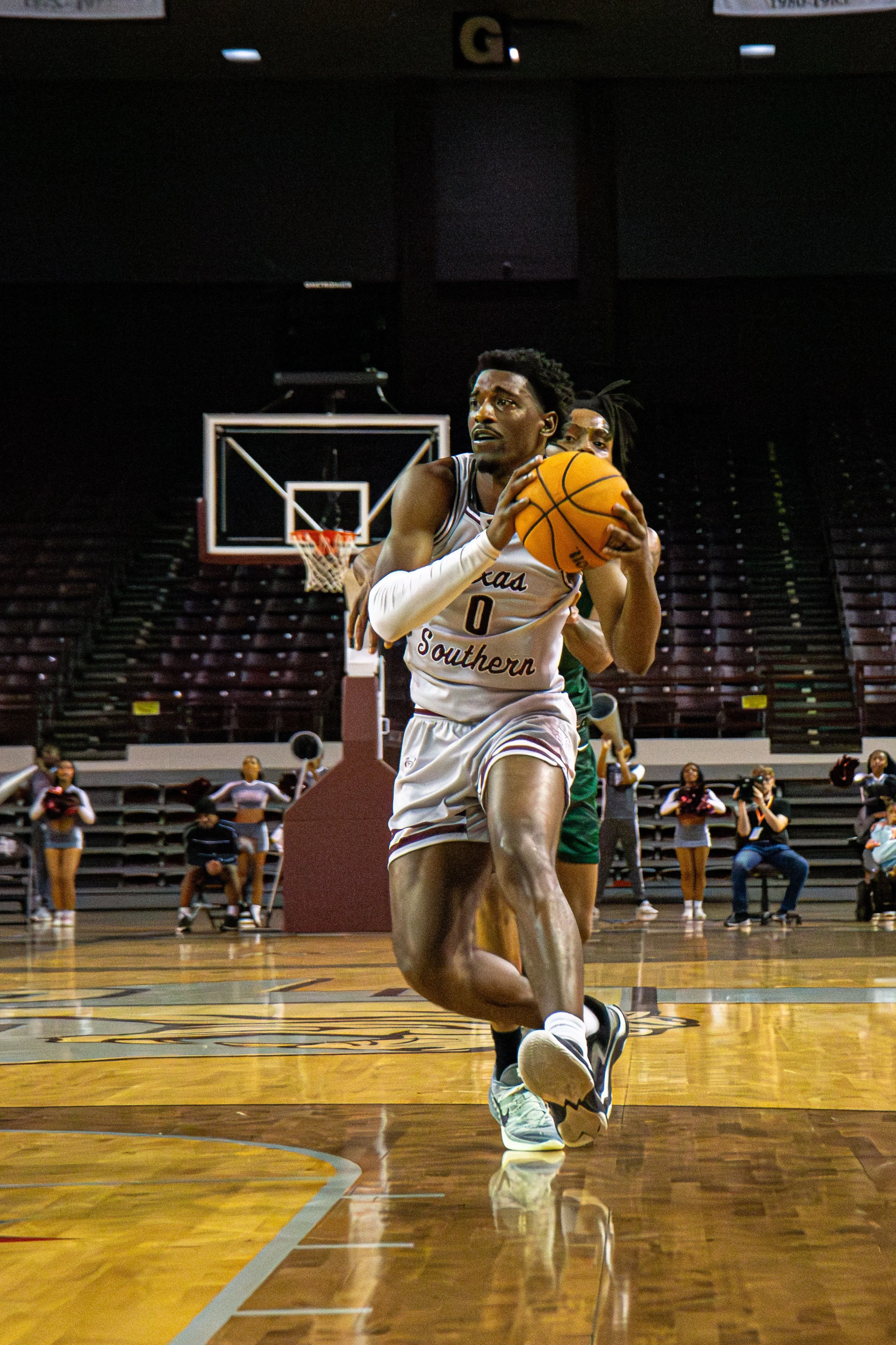 1.12_MBBALL004.jpg