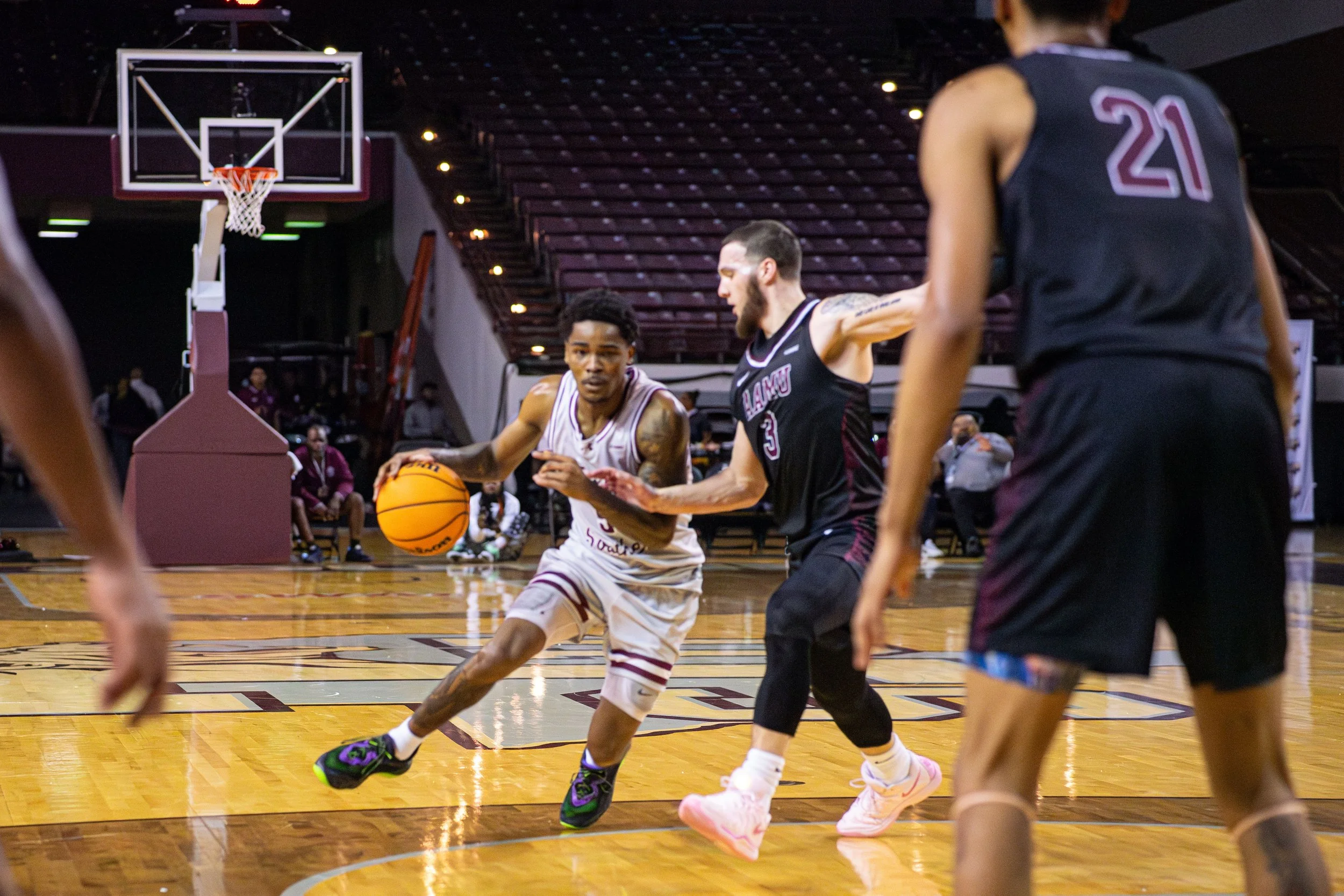 1.24_MBBALL015.jpg