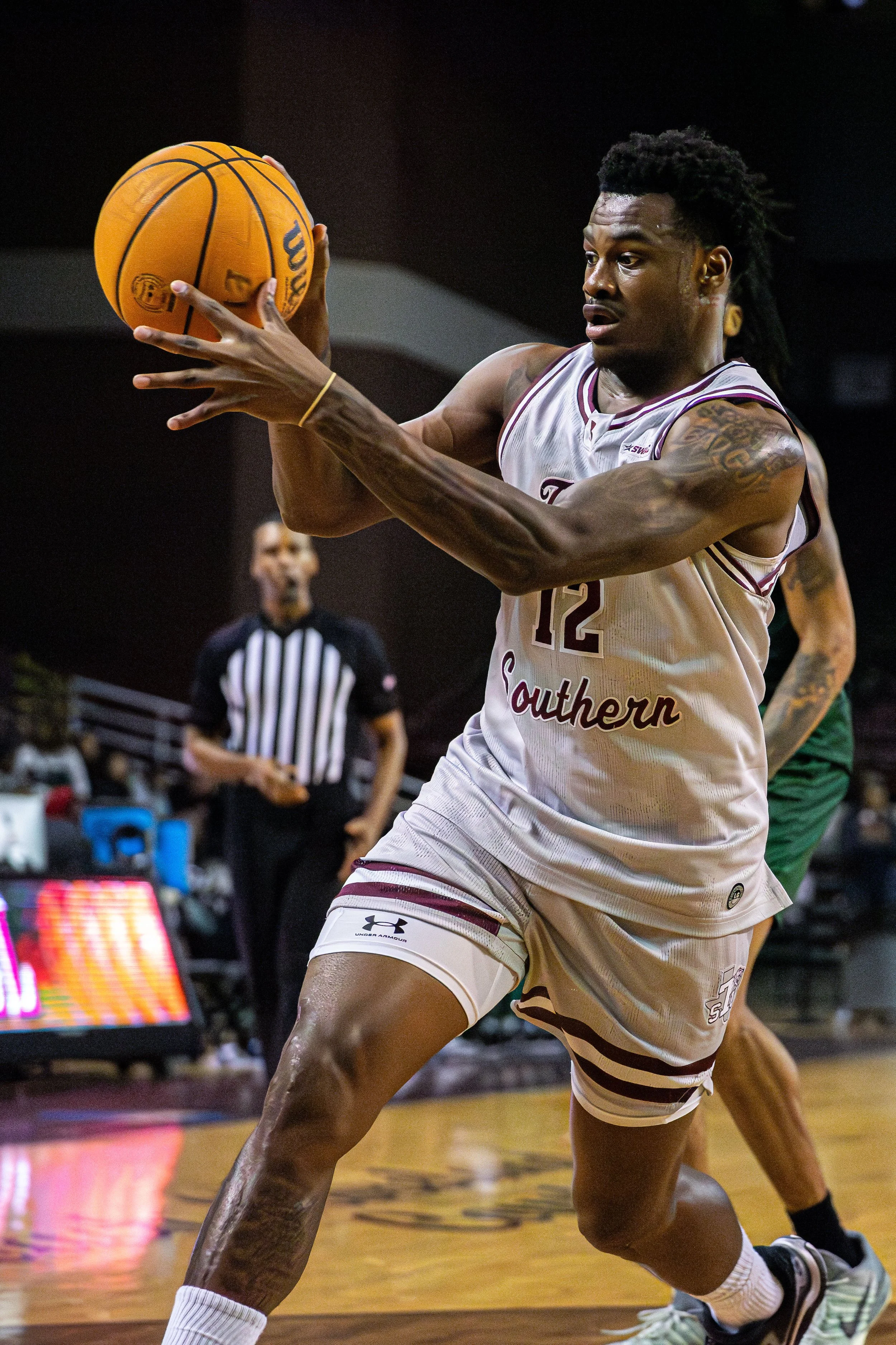 1.12_MBBALL005.jpg