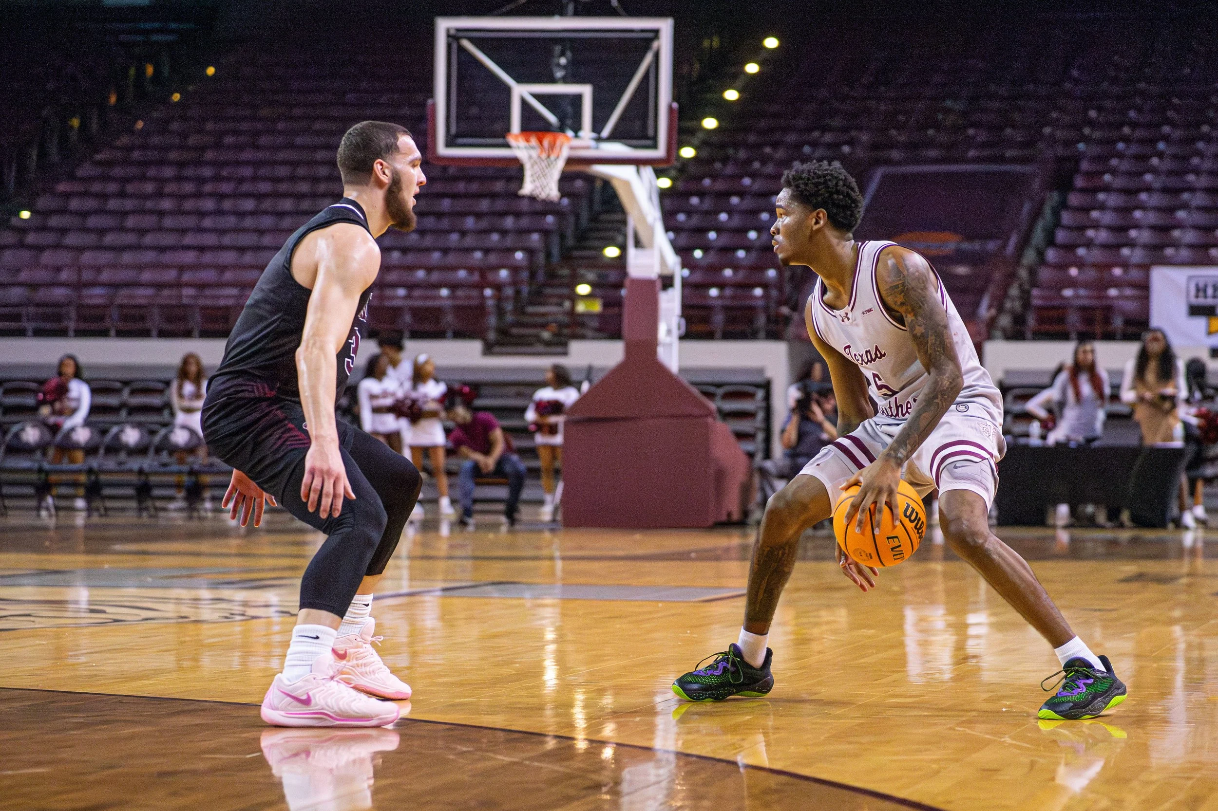 1.24_MBBALL010.jpg