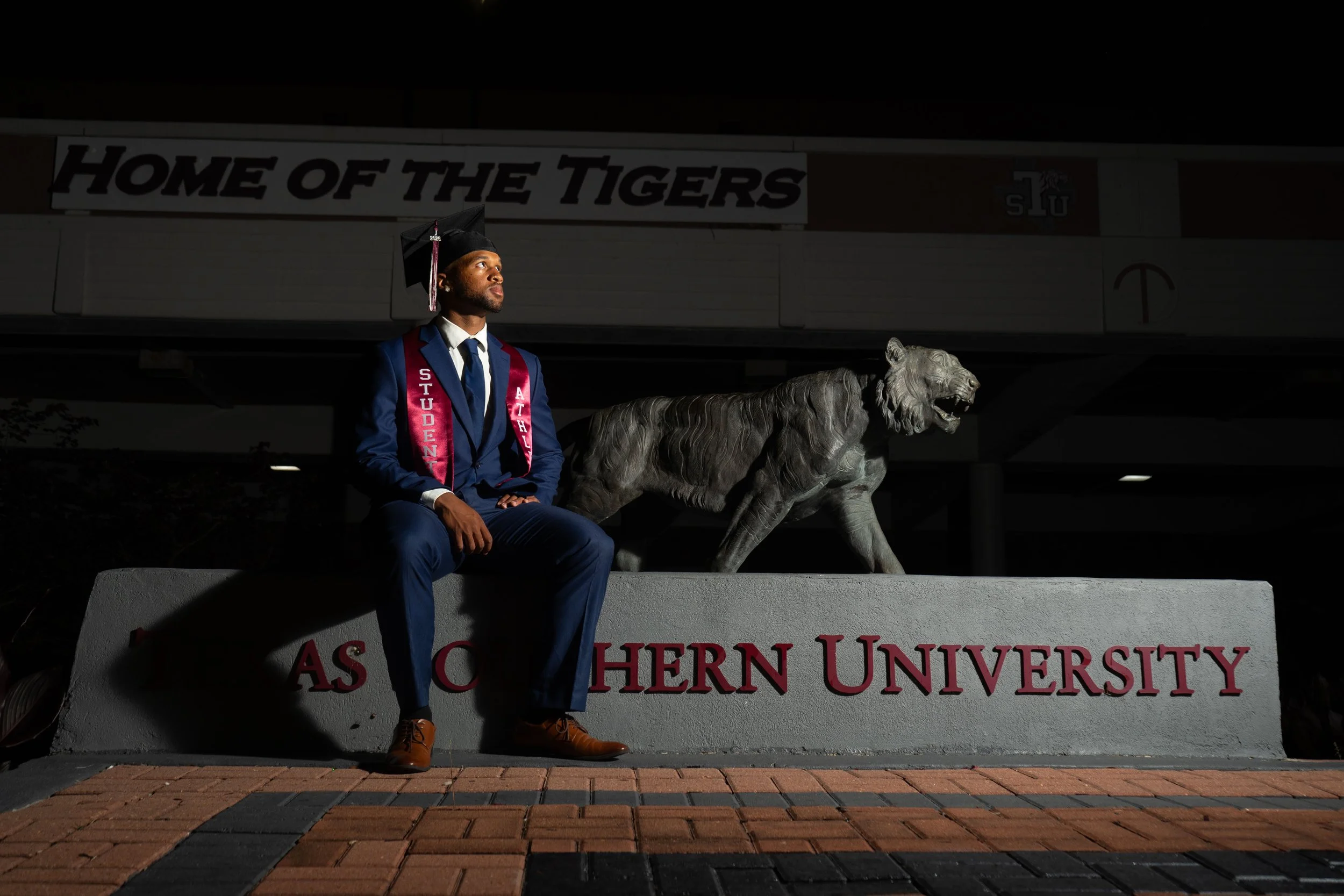 KEWAN_GRADUATION013.jpg