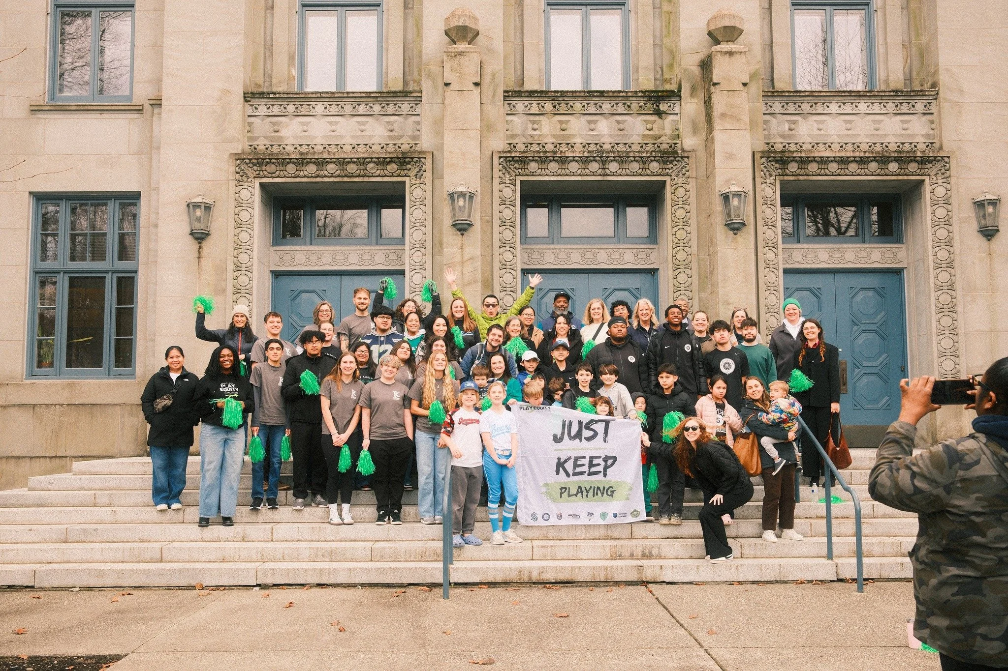 🏆📜 Yesterday was a historic "home run" for kids across Washington! We headed to Olympia for Youth Sports Day to witness the reading of both House and Senate Resolutions celebrating youth sports in our state.

A huge thank you to our champ
