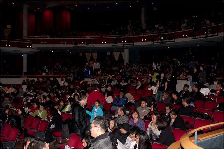 Crowd.jpg