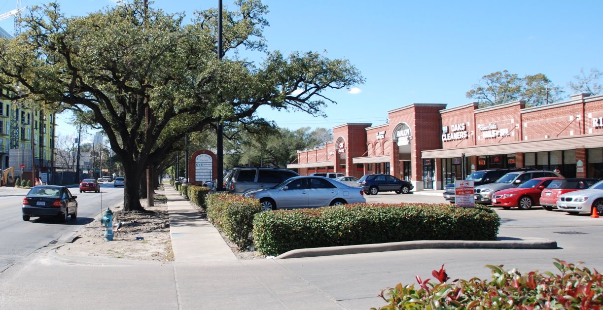 Specialty / Neighborhood Shopping Center