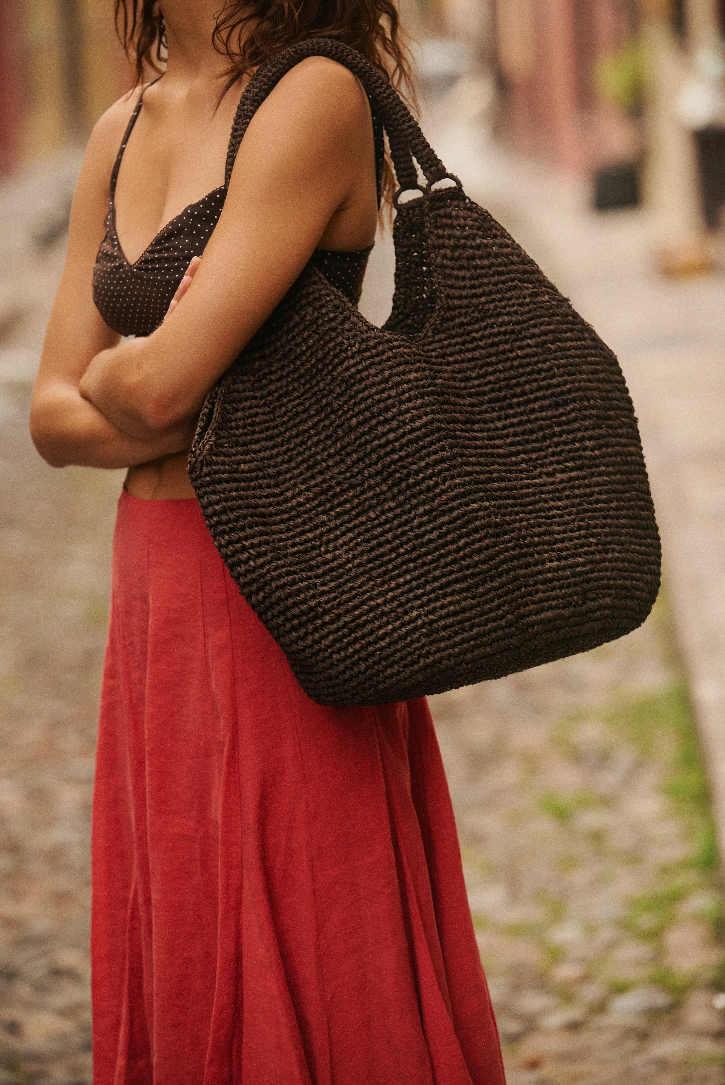 Bembien_SS27_PalmaRaffia_Brown_1.jpg