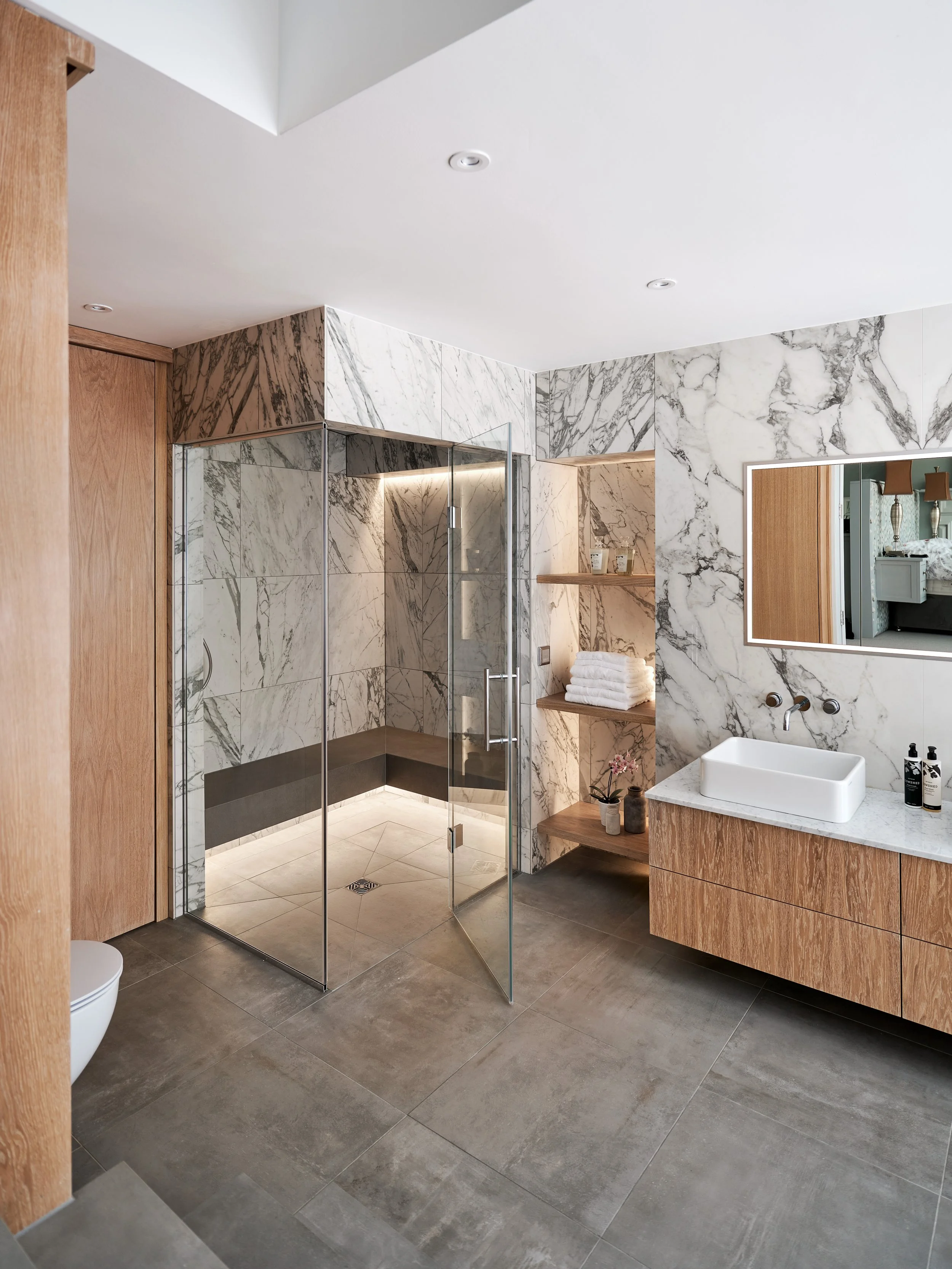 MORTIMER-RD-MASTER-custom-interior-design3).jpg