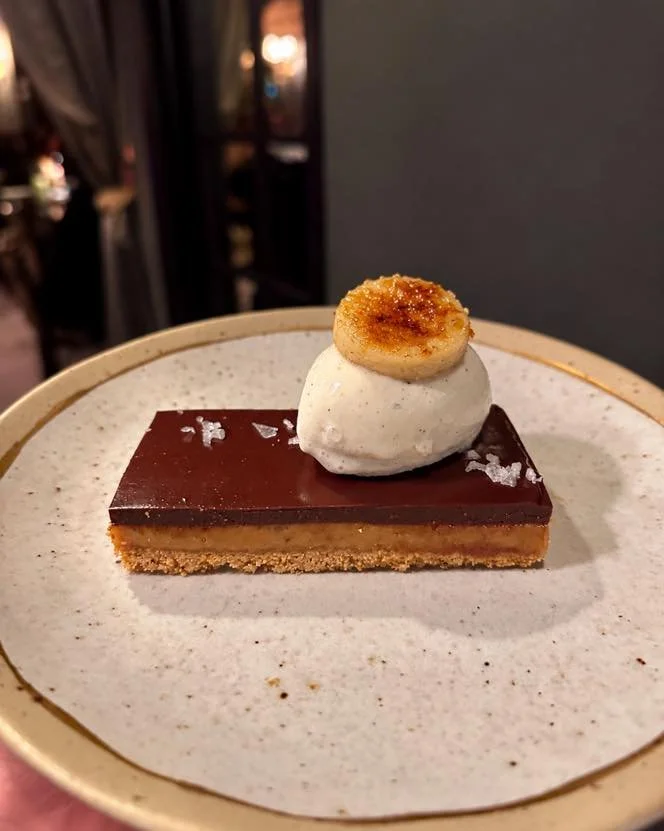 Our Dessert of the Weekend.

Caramelized Banana Tart with a graham cracker crust, dark chocolate ganache, flaky sea salt, and vanilla gelato.

Rich, warm, and just the right amount of indulgent. Available this weekend at Tallgrass.

Join us for dinne