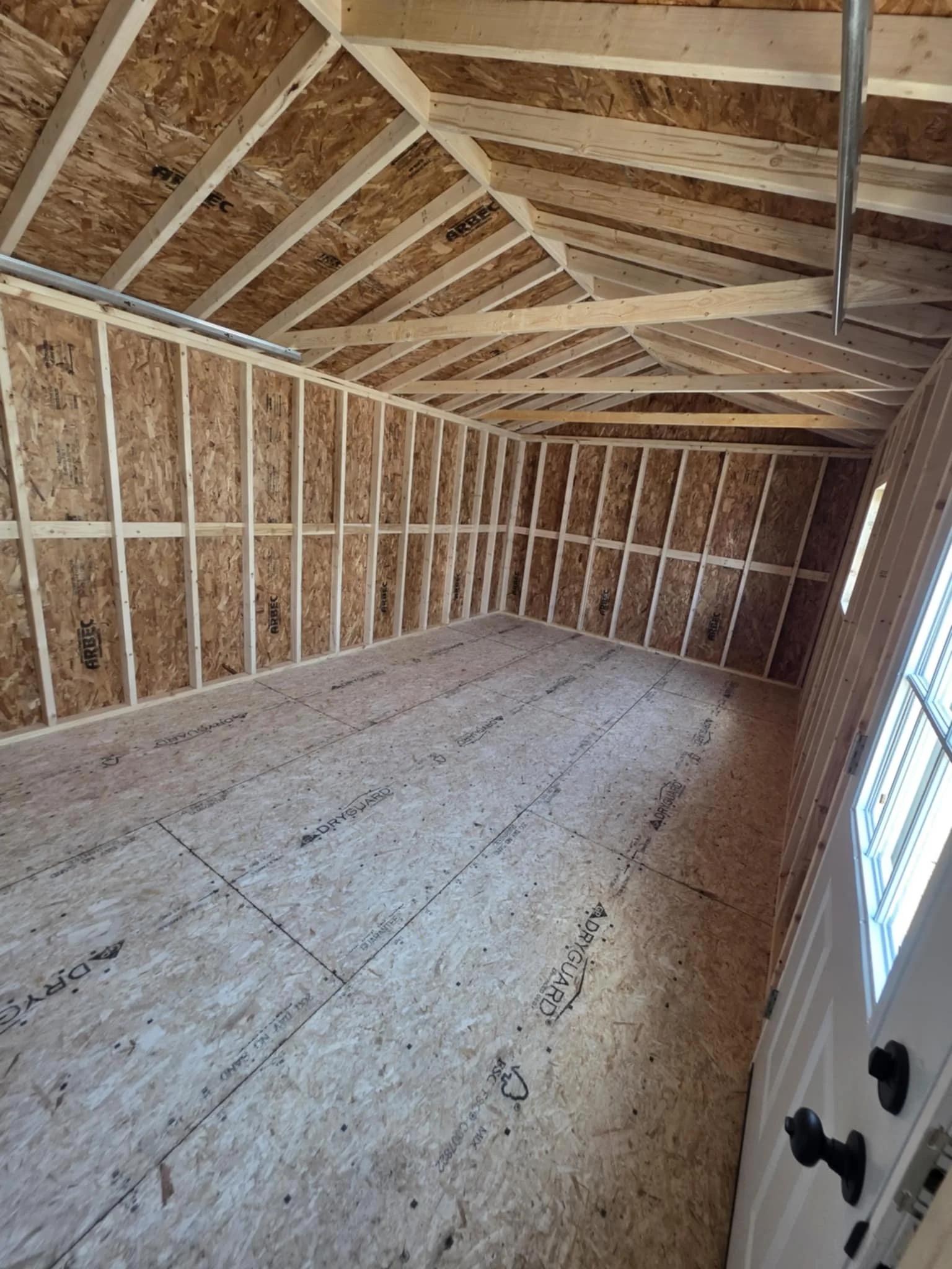 Intérieur garage aluminium 12x20 avec structure rigide