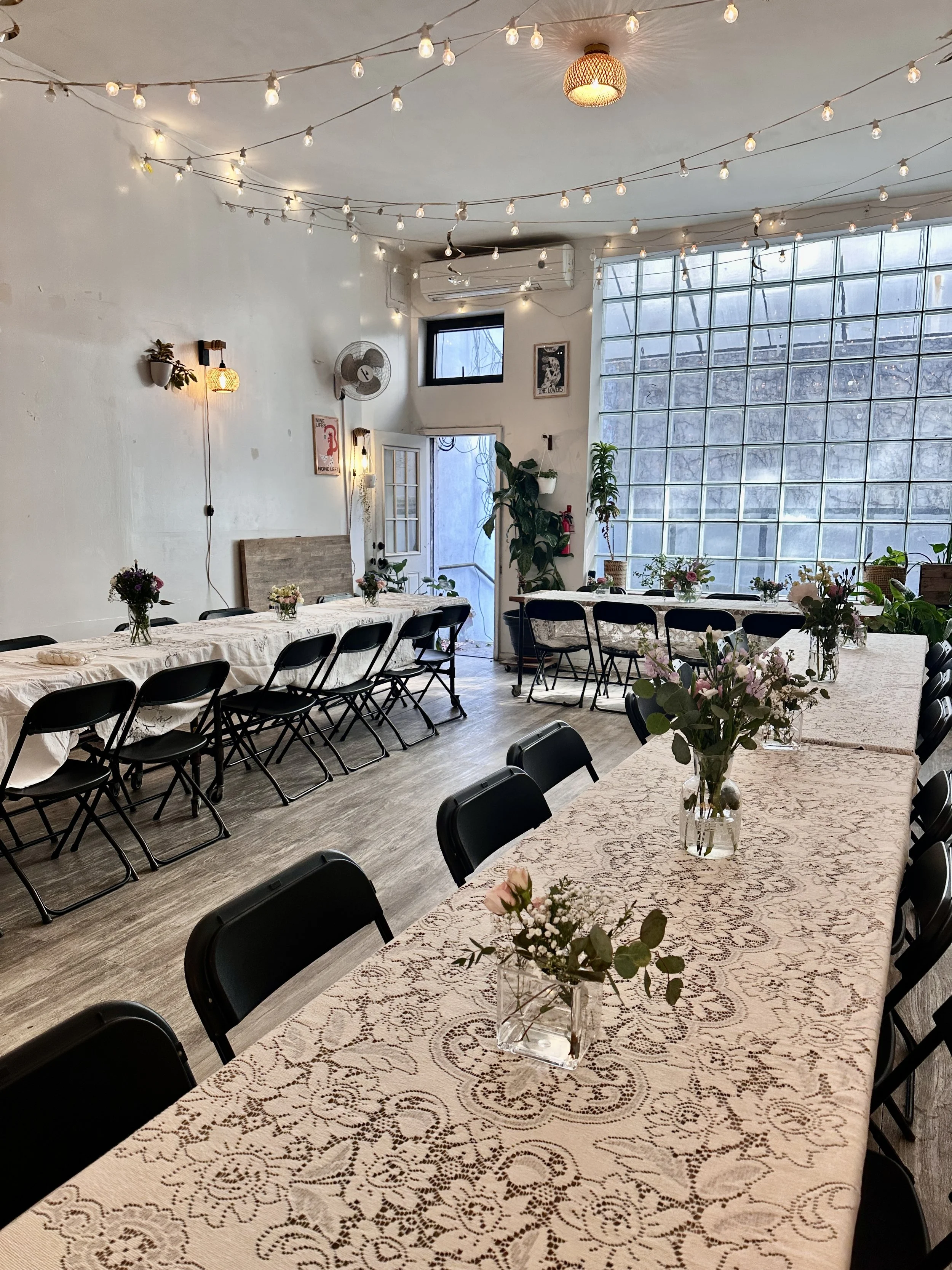Weekday Events Feel More Relaxed, Affordable, and Beautiful (Especially in NYC)