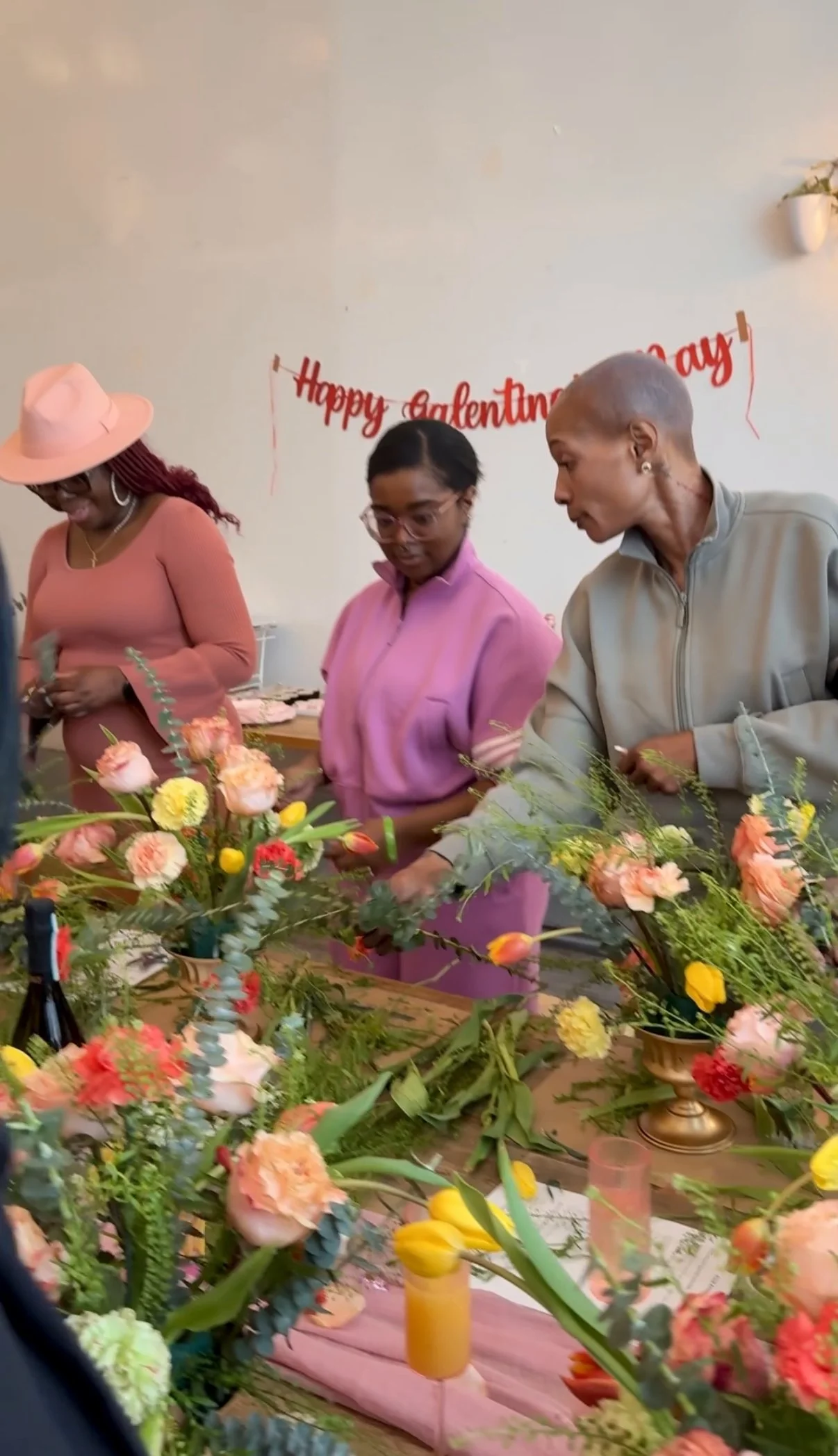 The Minimalist Summer Event: How to Style a Beautiful NYC Party With Almost Nothing