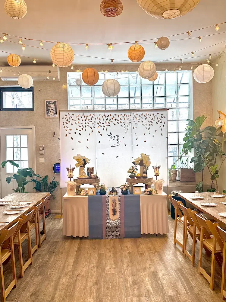 A Doljanchi setup at Bat Haus Event Space in Brooklyn