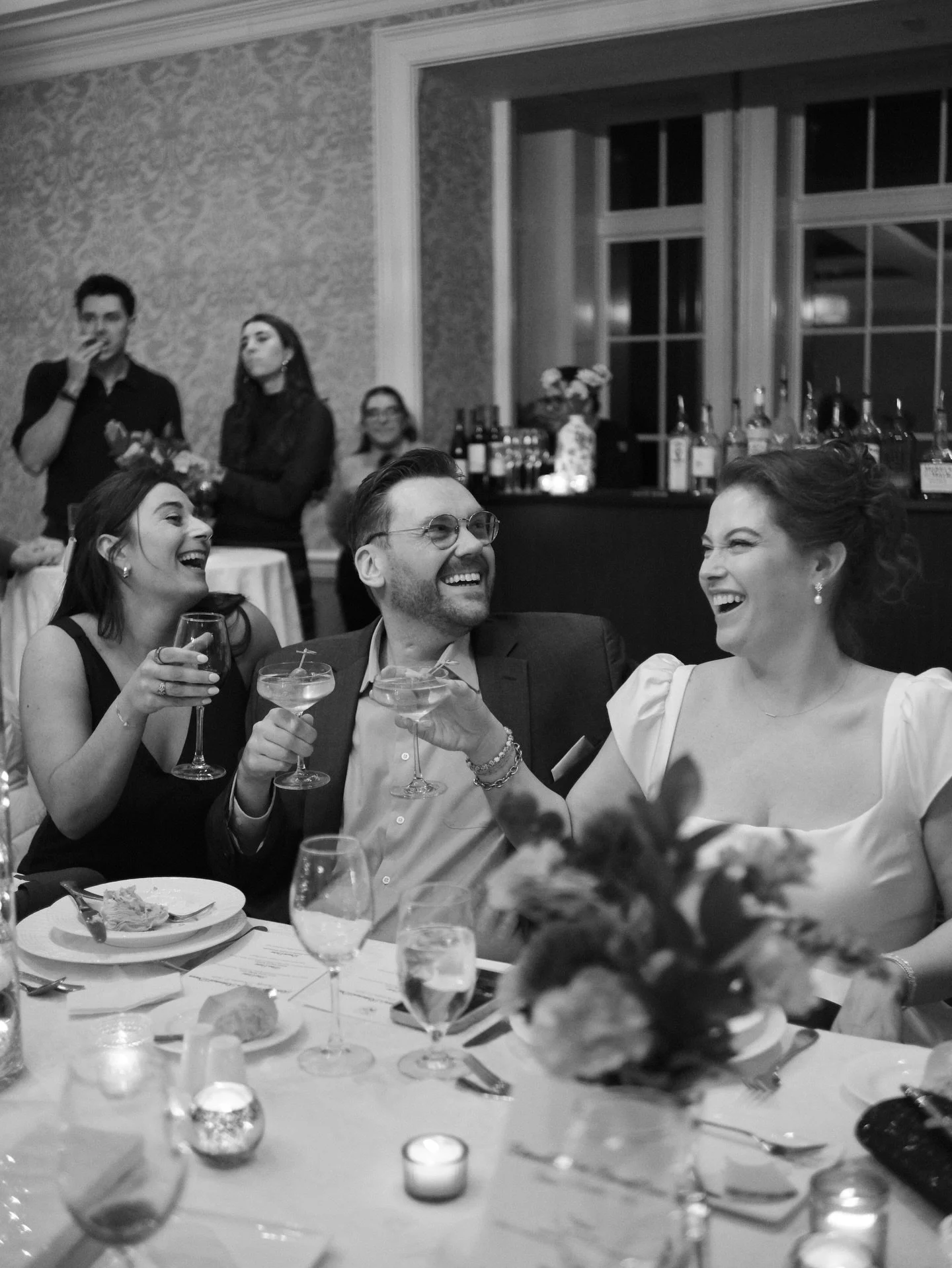 a glowing Christmas start to the Huntoon&rsquo;s wedding weekend 🤍🥂 

@hamiltonfarmweddings 
@hamiltonfarm 

#2026bride #njwedding #njweddingphotographer