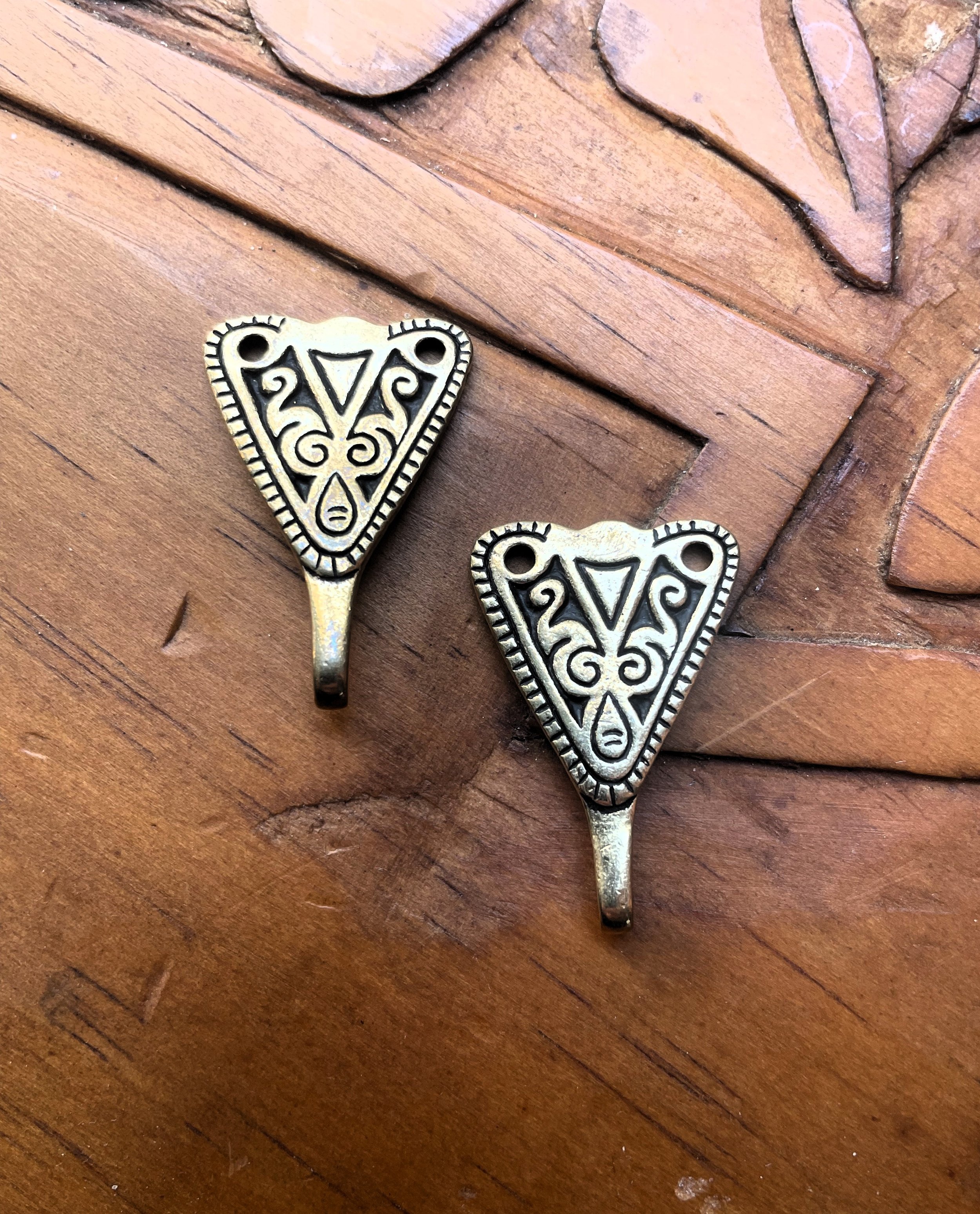 Burmarsh Winningas Hooks