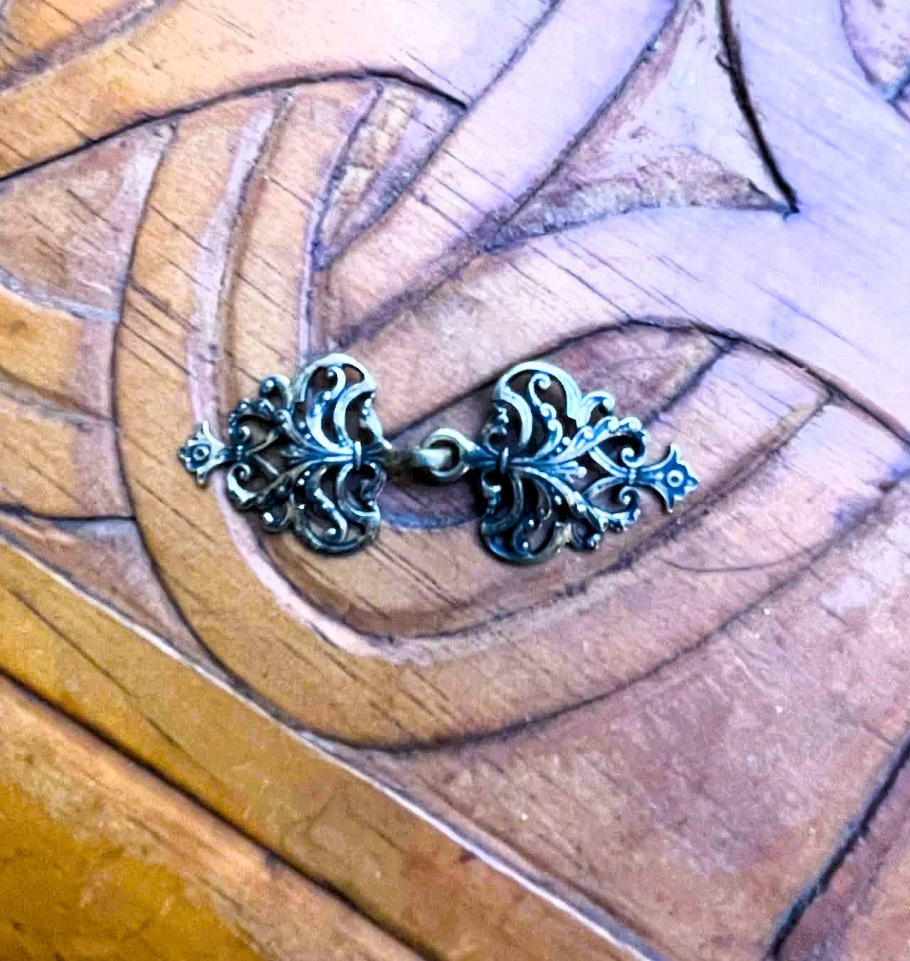 Renasiance Filigree Fastner