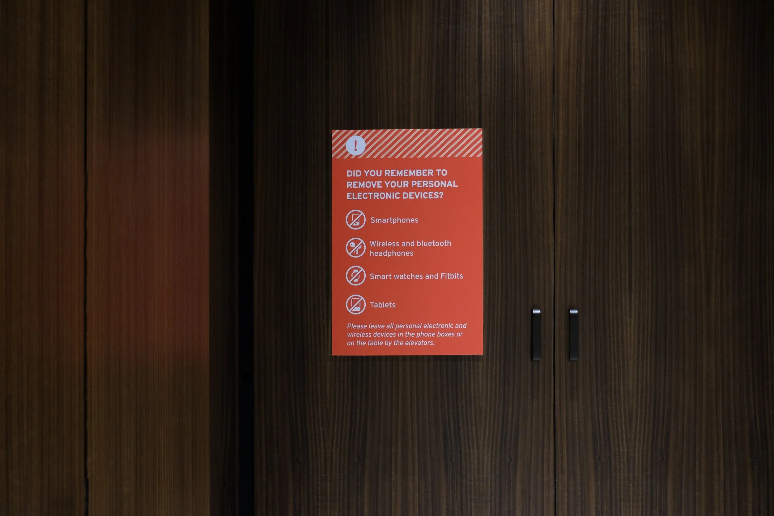 Signage for the US Embassy in London