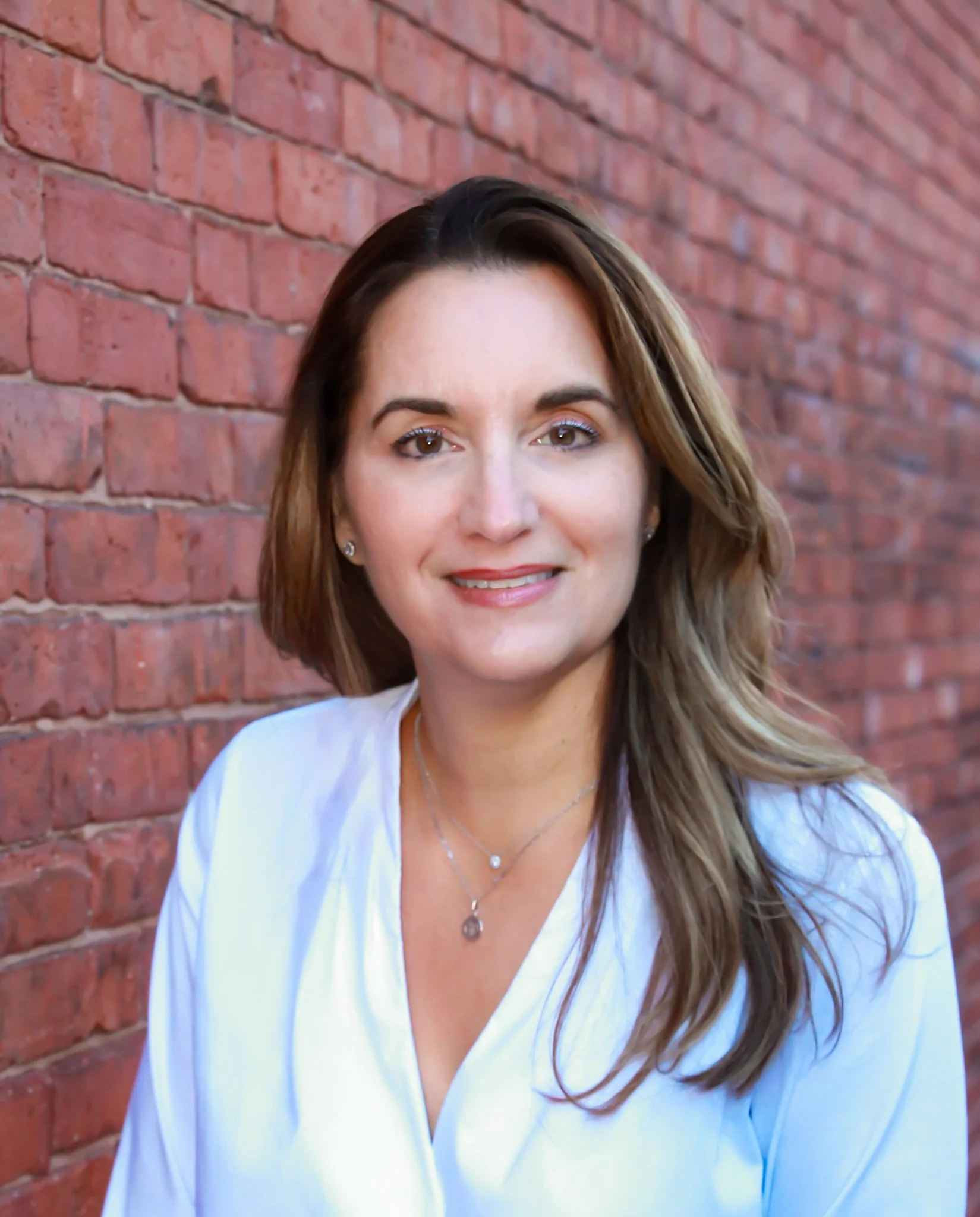 AUTHOR PIC JPEG.jpg