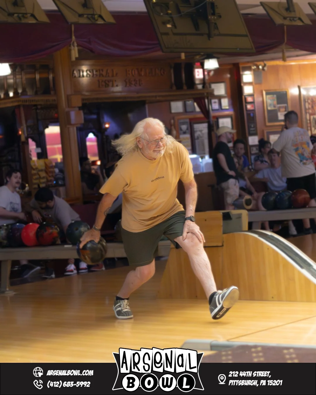 🌟 Happy Monday! 🌟

The day is almost over, why not finish the night strong with some bowling. 🎳

Our Monday Night special begins at 9pm, we'll see you there. 👀

🔗www.arsenalbowl.com 
📍212 44th Street, Pittsburgh, PA 15201
📞(412) 683-5992 

 #m