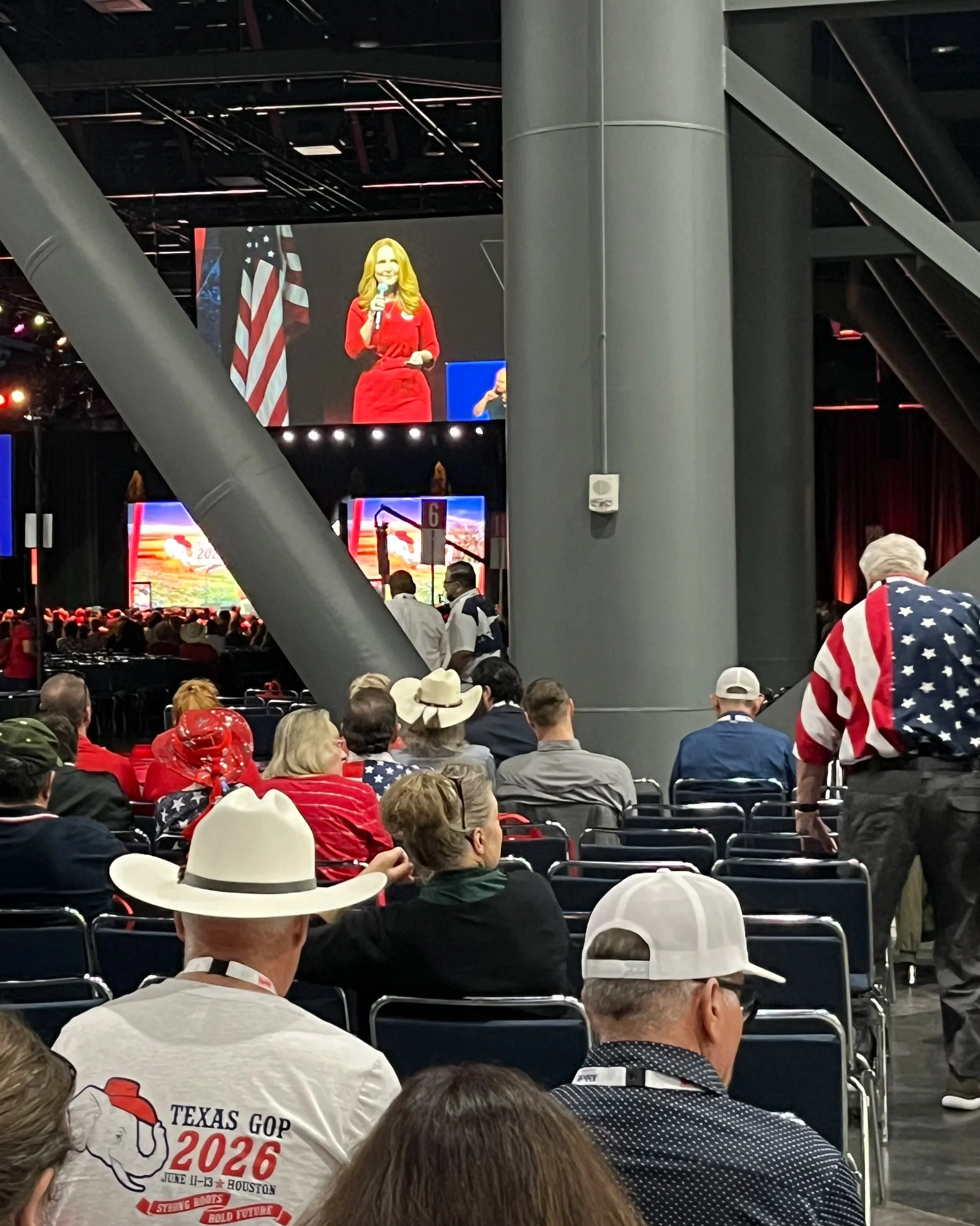 D'Rinda Randall speaks to the delegates on the convention floor.