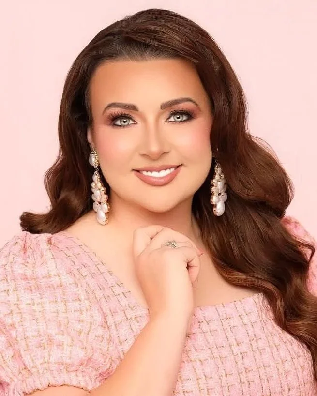 Taylor Shifflet- Mrs. Kentucky