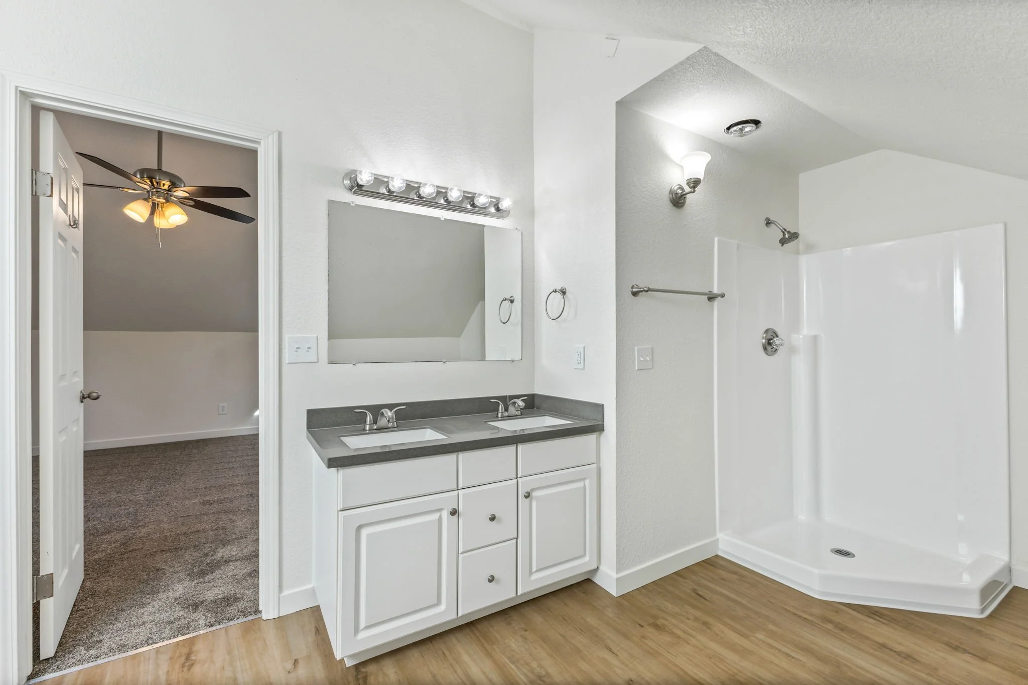 32-web-or-mls-42438 SW Vandehey Rd 32.jpg