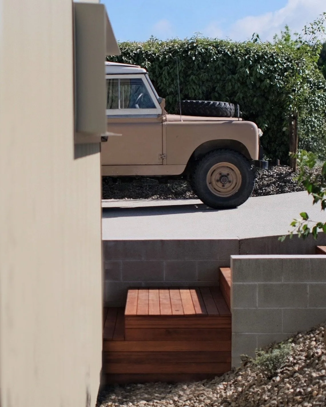 Adventure ready 🏔️

-

-

-

#architecturenz #interiorarchitecture #landscapearchitecture #landscaping #relaxing #relax #asmr #nature #satisfying #relaxation #relaxtime #spa #travel #oddlysatisfying #photography #summer #beauty #landroverseries #lan