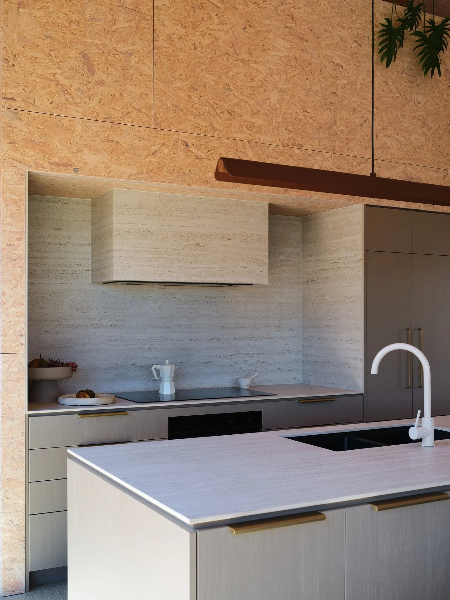 Slow brewing. The kitchen at Scout is indeed the heart and centre point of the home. Designed for purposeful cooking, but also to slow down and enjoy the process. 

📷 @mickeyross_ 

-

-

-

#architecturenz #interiorarchitecture #landscapearchitectu