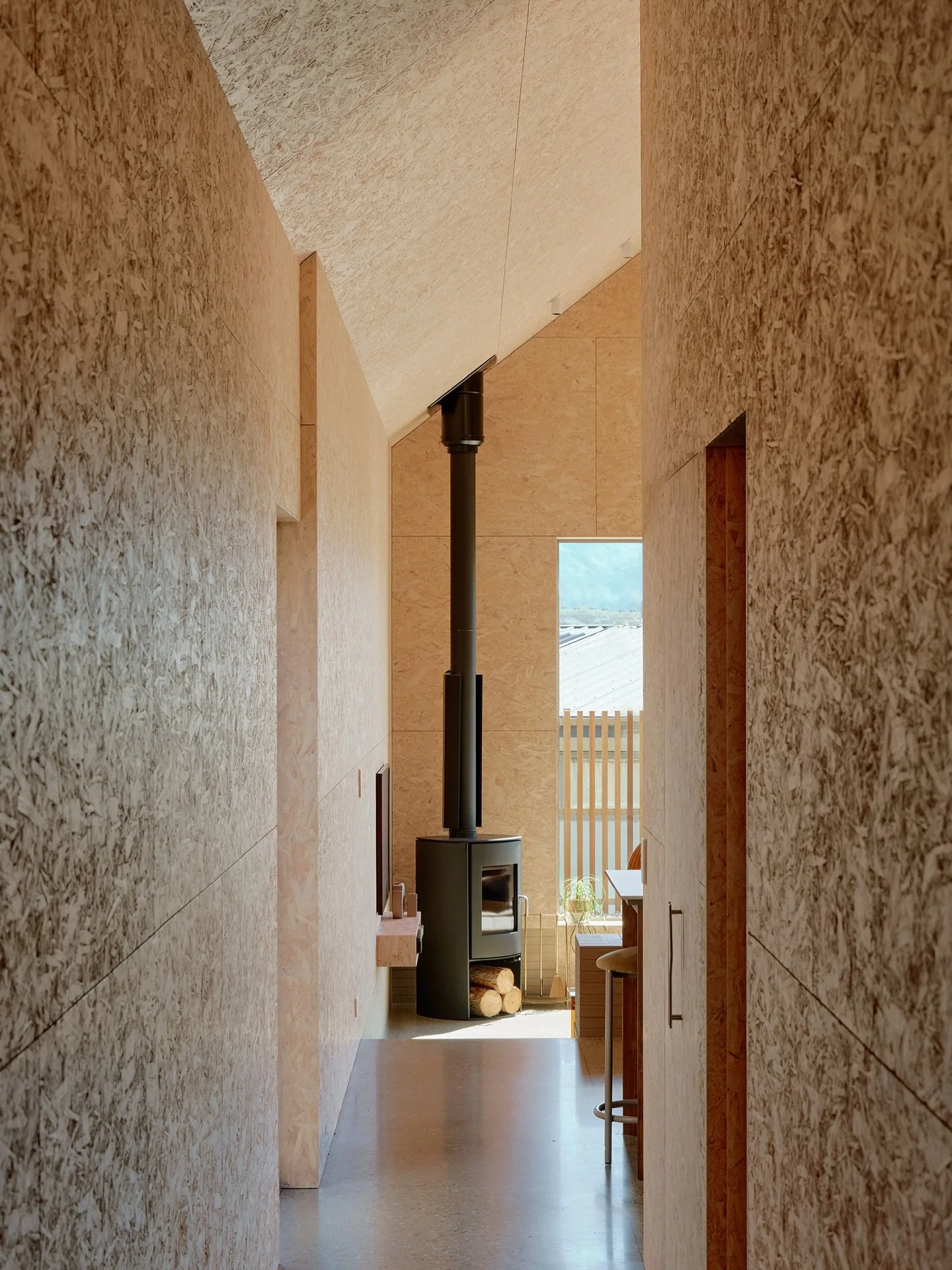 Simultaneously connect and secluded. Each space at Scout has been thoughtfully crafted to foster everything from communal living to solitude and rest. 

📷 @mickeyross_ 
-

-

-

#architecture #architecturenz #interiorarchitecture #landscapearchitect