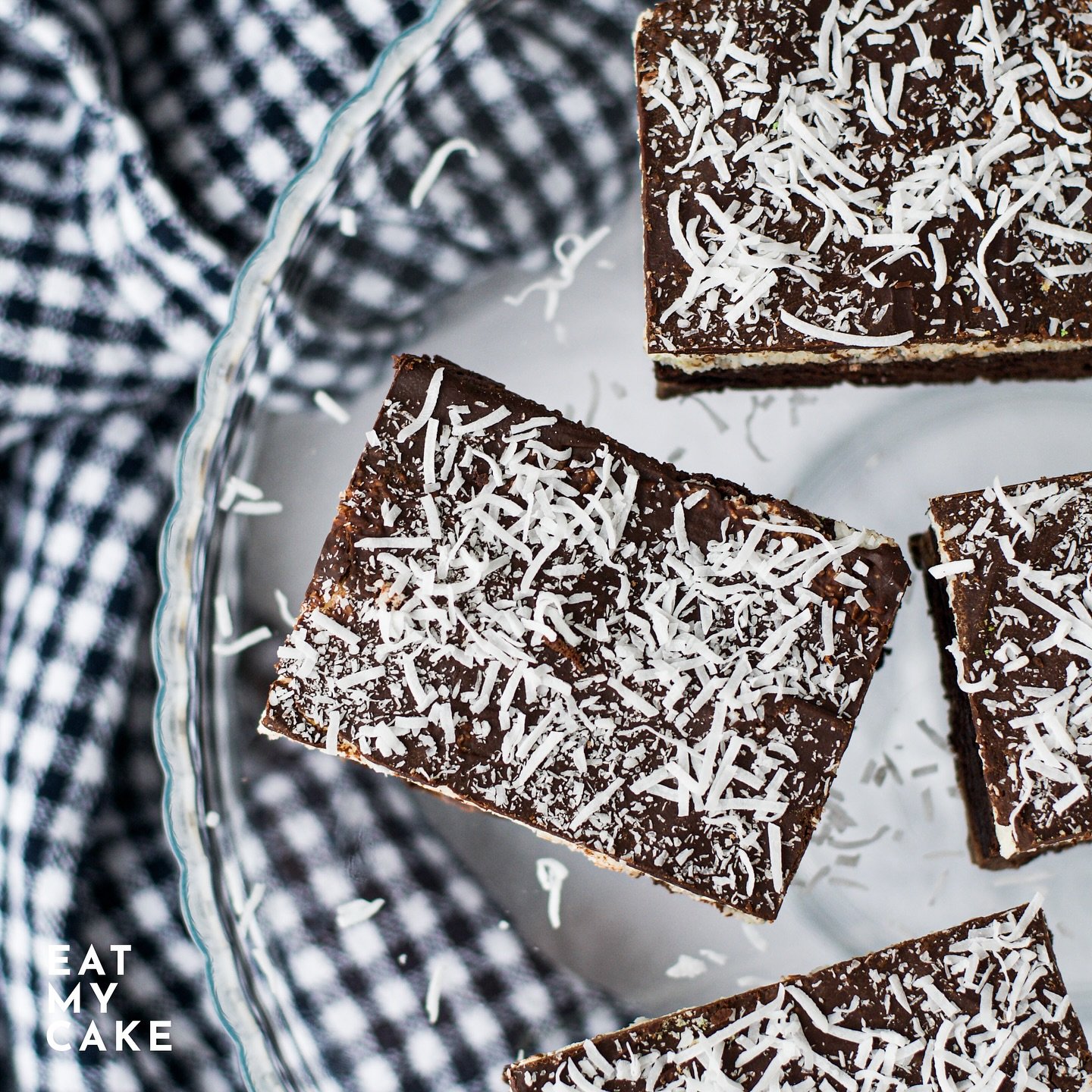 Chunky coconut brownie, an adult, more refined version of the bounty bar. With Whittakers milk chocolate chunks, creamy coconut and a dark chocolate top. One of our top sellers the coconut brownie is a must try (unless you hate coconut then we unders