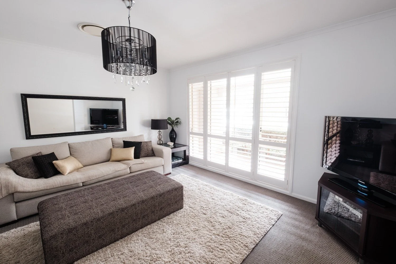 Painting-by-Josh-40-Gymea-Drive-Garden-Suburb-1.jpg