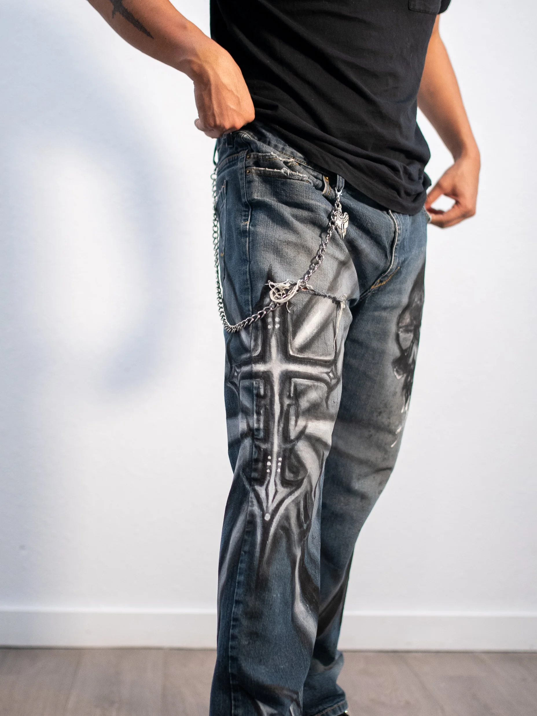 Cross pants-02.jpg