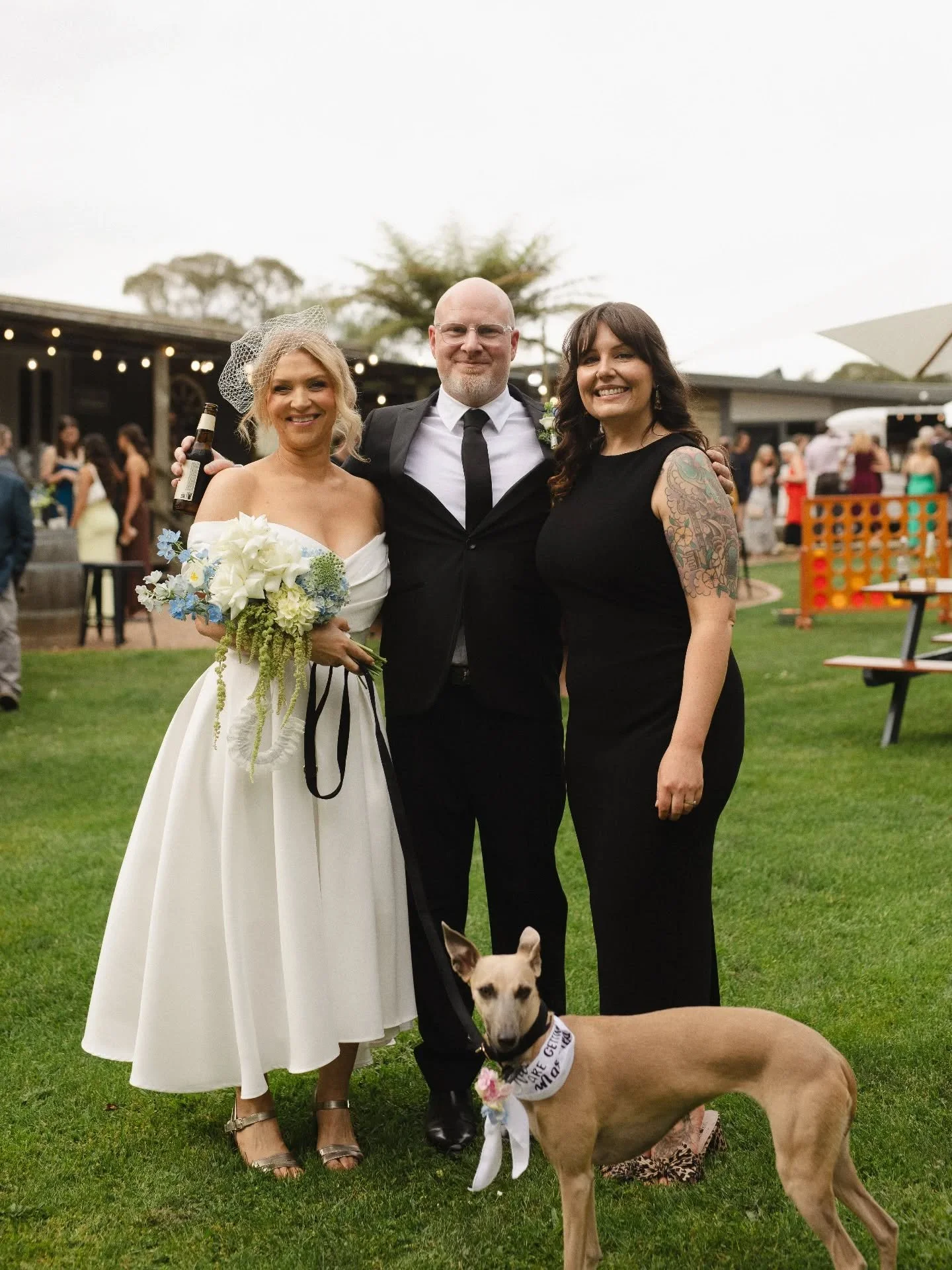 Murphy's humans got married!!!
Dave and Alison threw an incredible party last week at @logcabinranch where most of their guests booked cabins or camped out to make a weekend of it (think dancing under festoon lights with champagne in hand at night, a