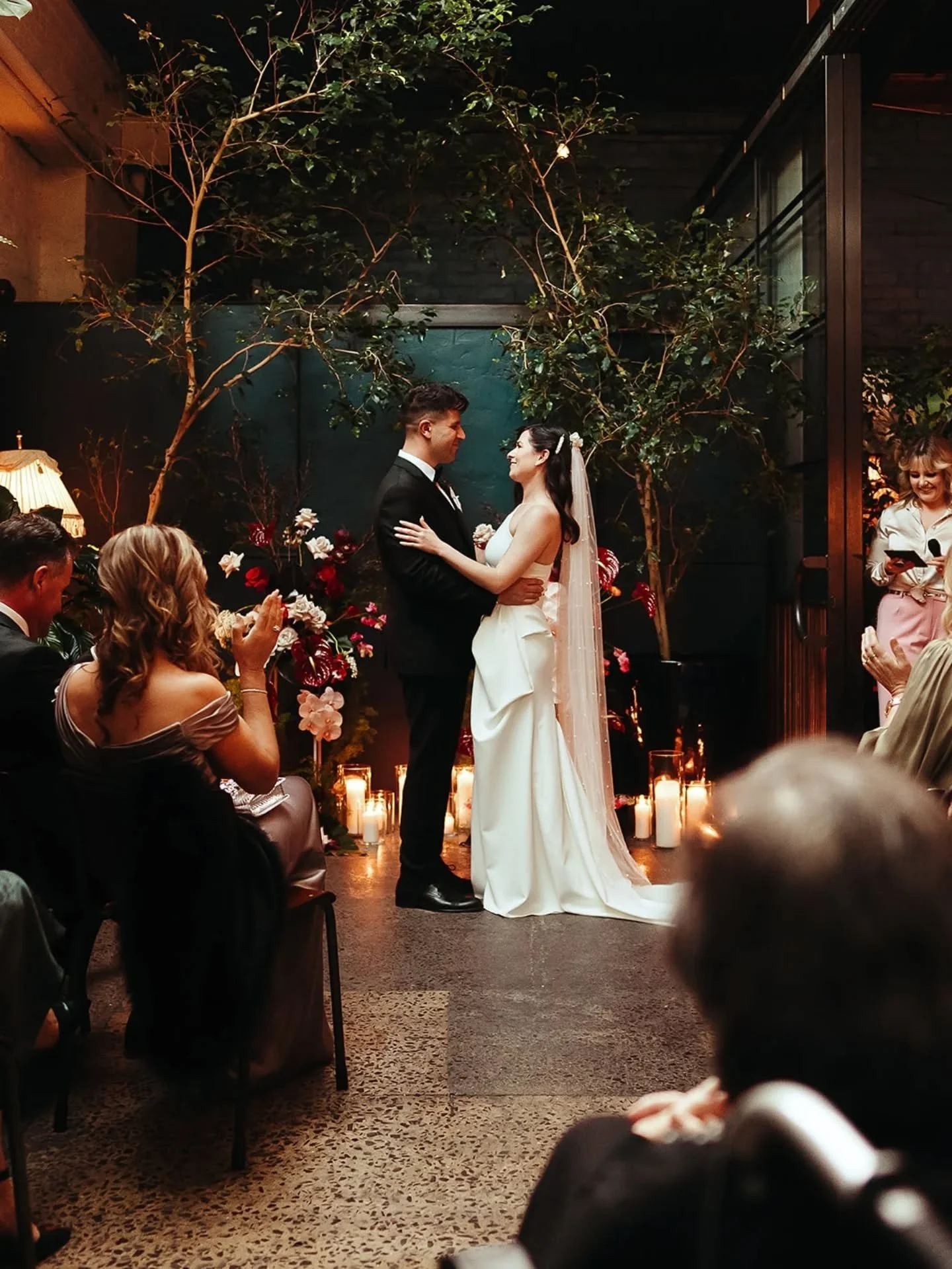 This weekend I'm reunited with @jacksongrantweddings and @rupertonrupert together for the first time since Bec + Jason tied the knot in Sept 2022 
Ive seen these talented folks work their magic with other weddings inbetween, but its always wonderful 