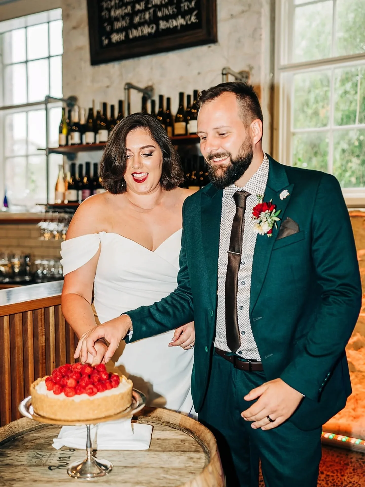 I love a proposal.. Lachie starts his with ninja stealth, waiting until the camera on their house needed charging so he could slip out to the jeweller and Laura would never know (does she actually look though? Best to use caution i guess..) 
He was 